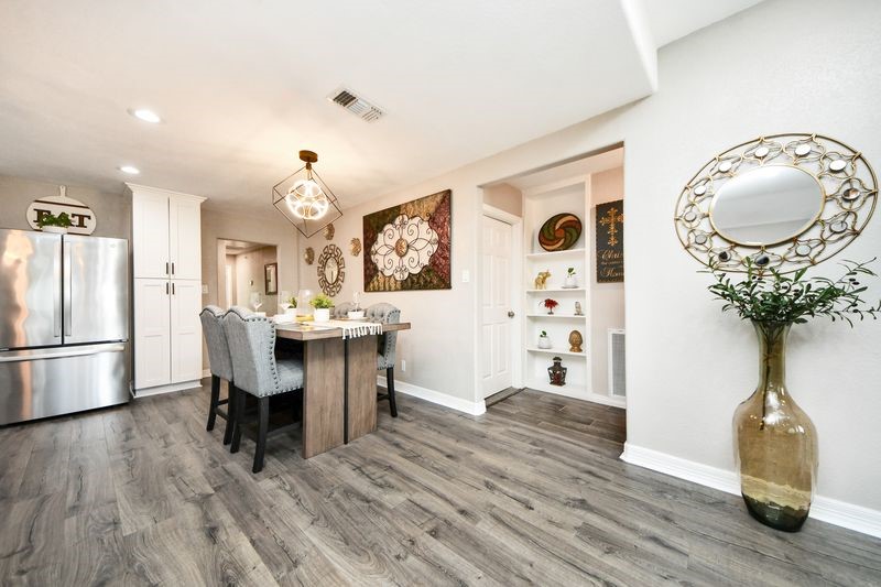 1409 Avenue I Property Photo 17