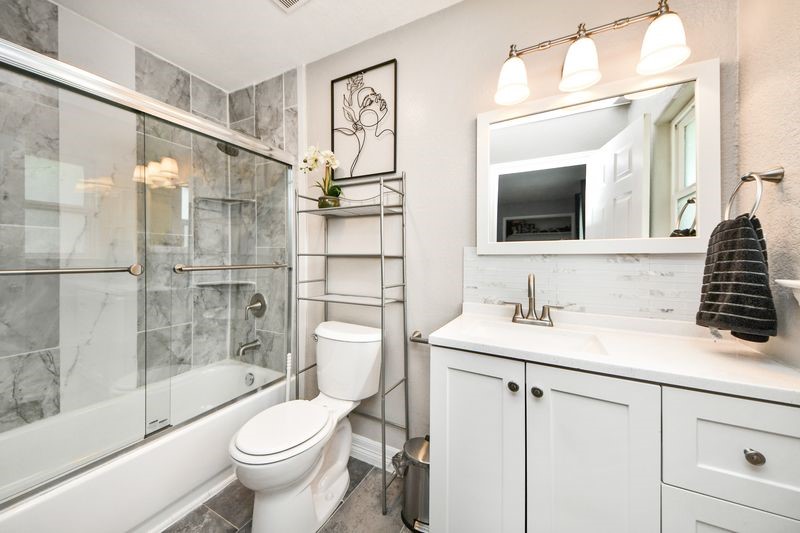1409 Avenue I Property Photo 20