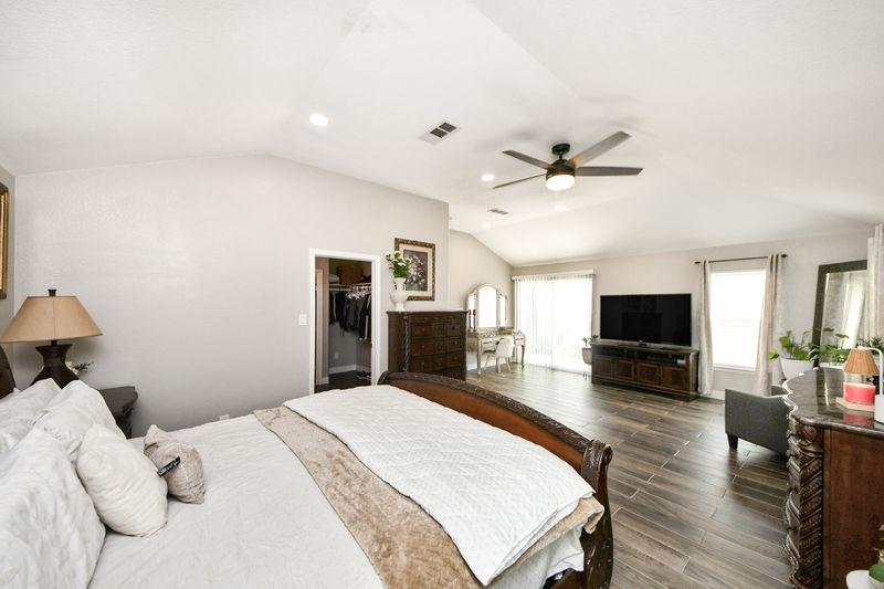 1409 Avenue I Property Photo 29