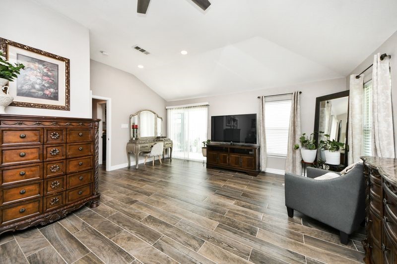 1409 Avenue I Property Photo 30