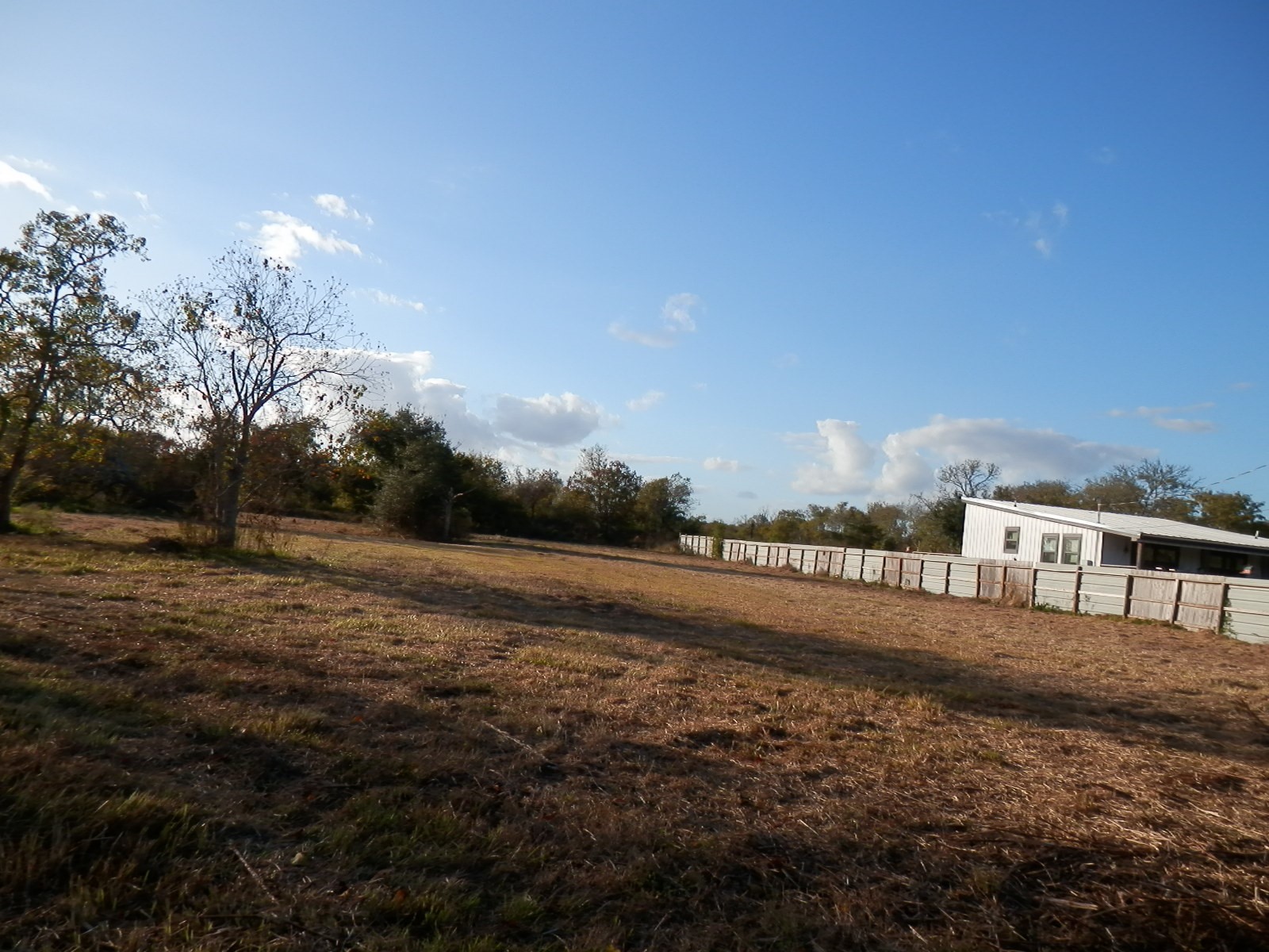000 29th Property Photo 2