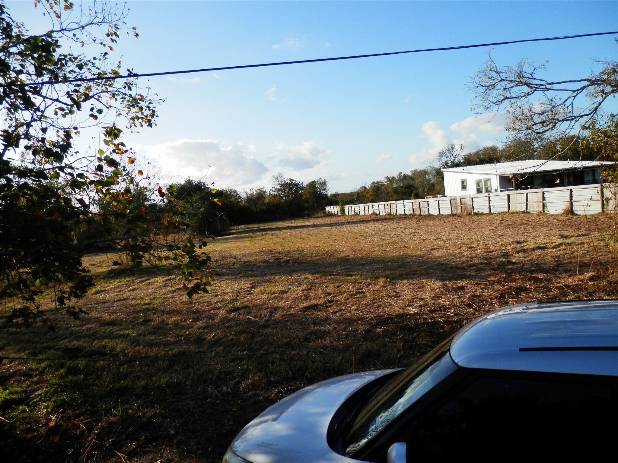 000 29th Property Photo 4