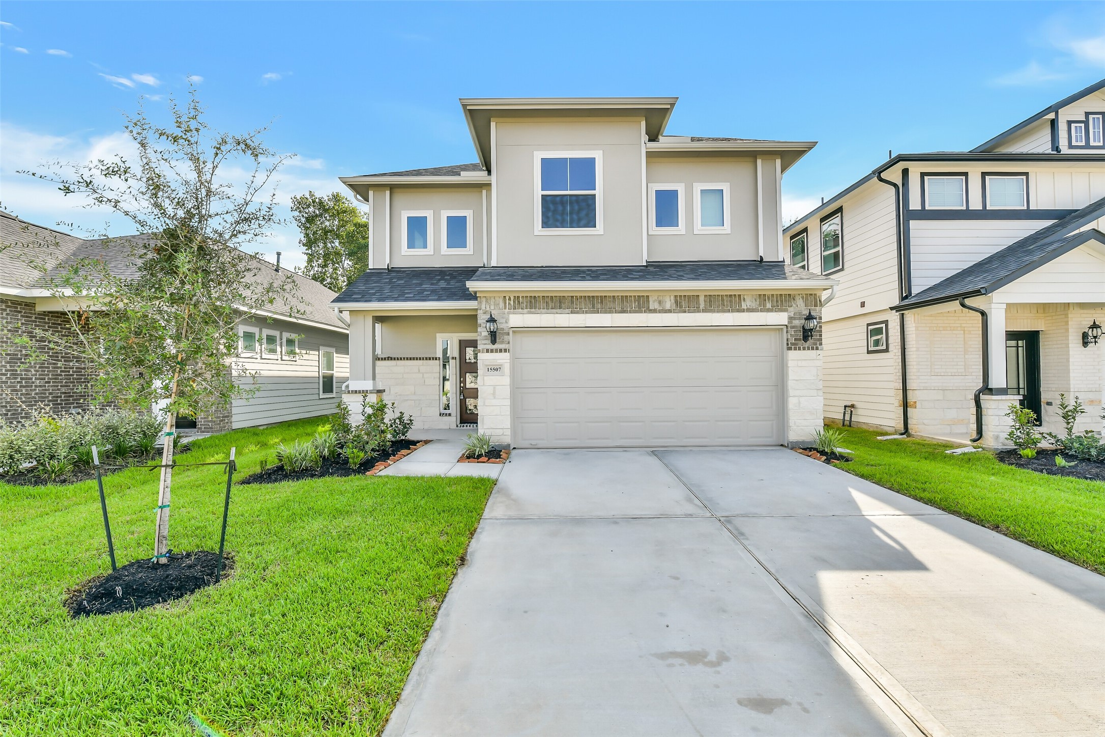 15507 Foresail Lane Property Photo 1
