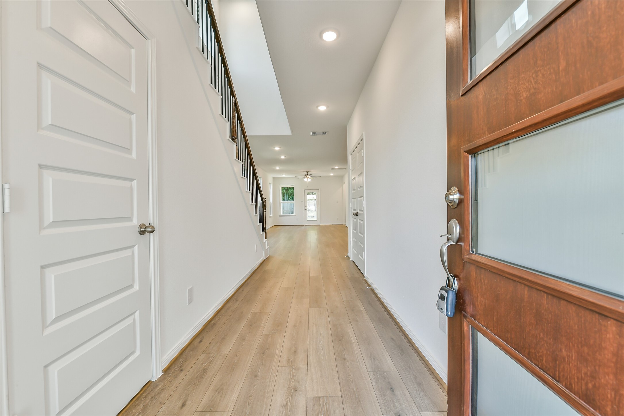 15507 Foresail Lane Property Photo 4
