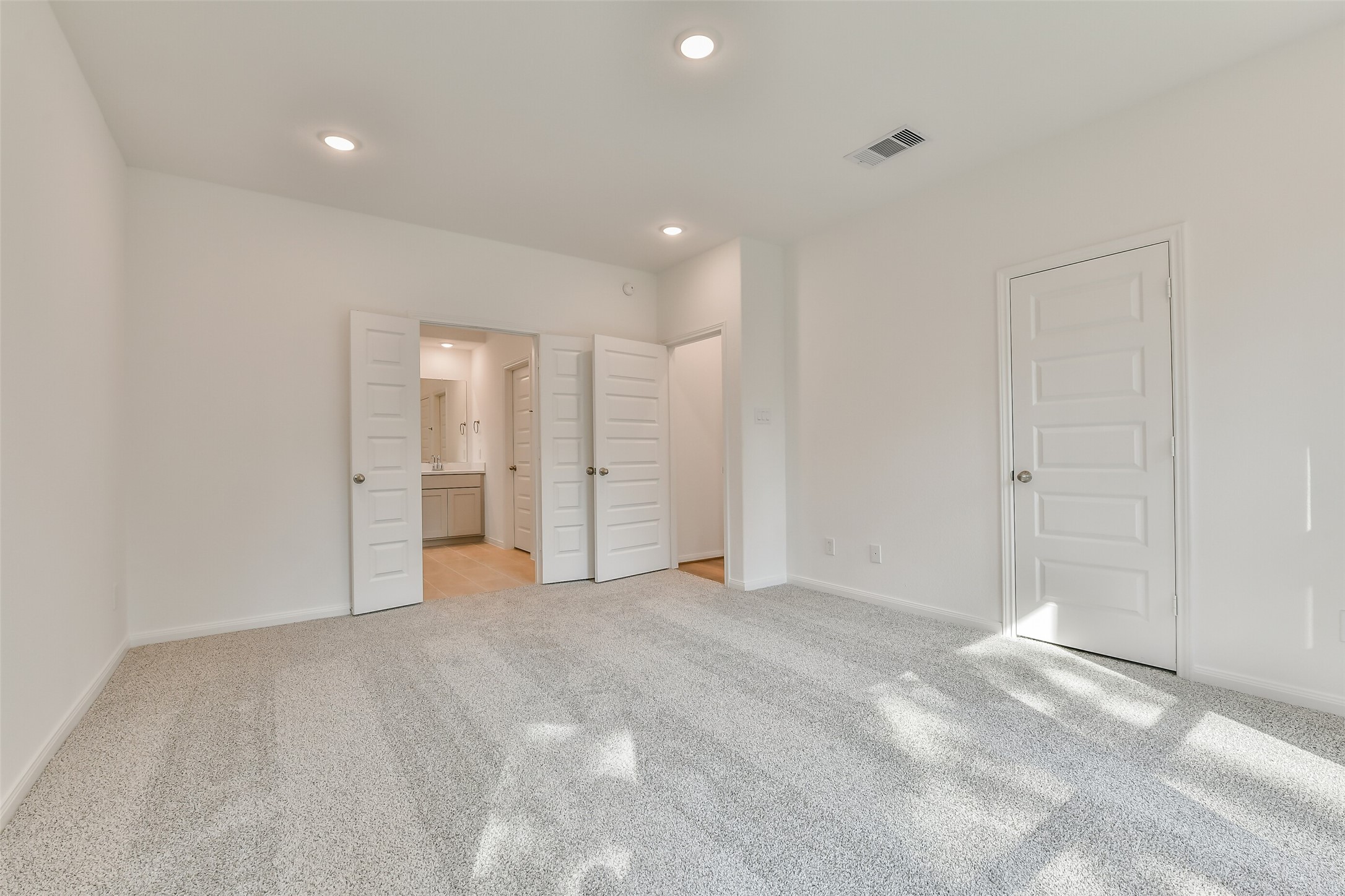15507 Foresail Lane Property Photo 15