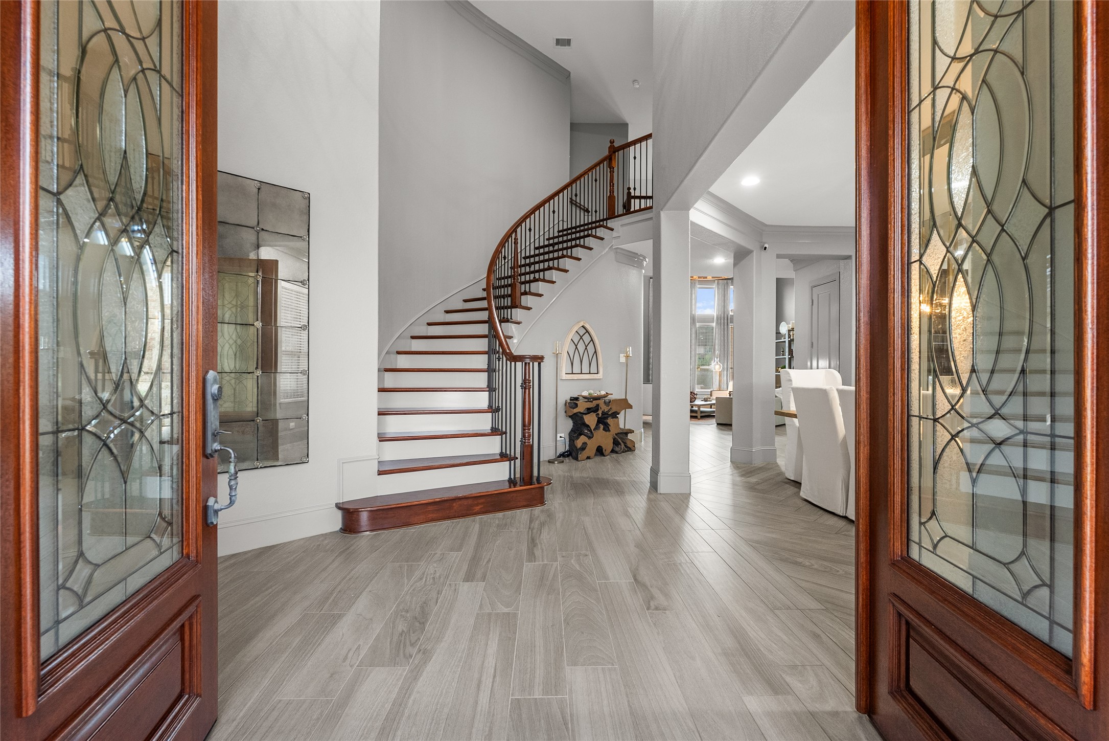1805 Sterling Creek Drive Property Photo 4