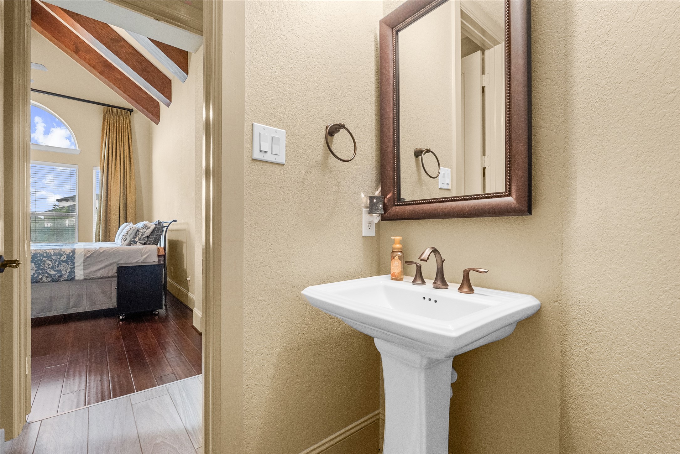 1805 Sterling Creek Drive Property Photo 40
