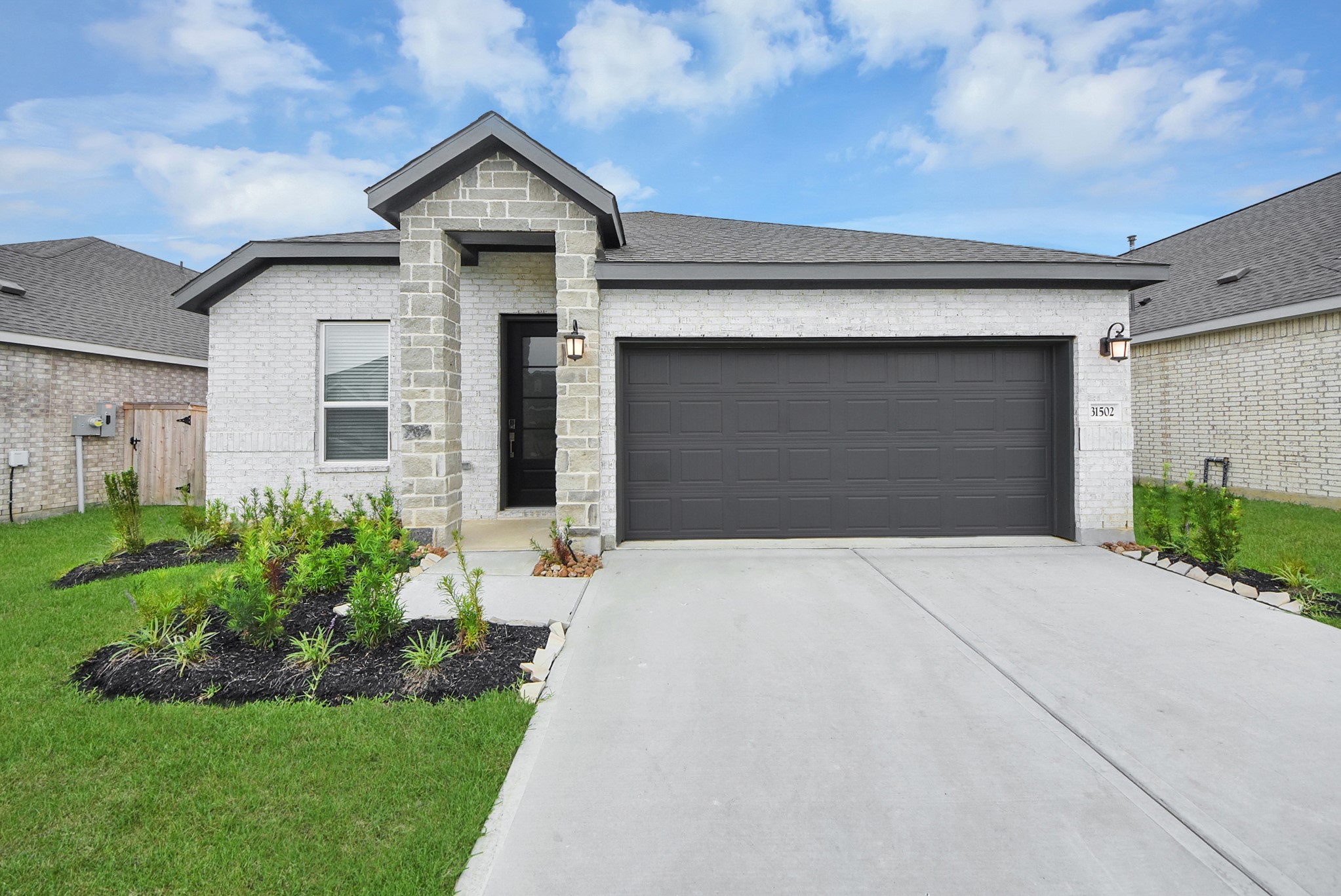 31502 San Floro Drive Property Photo 1