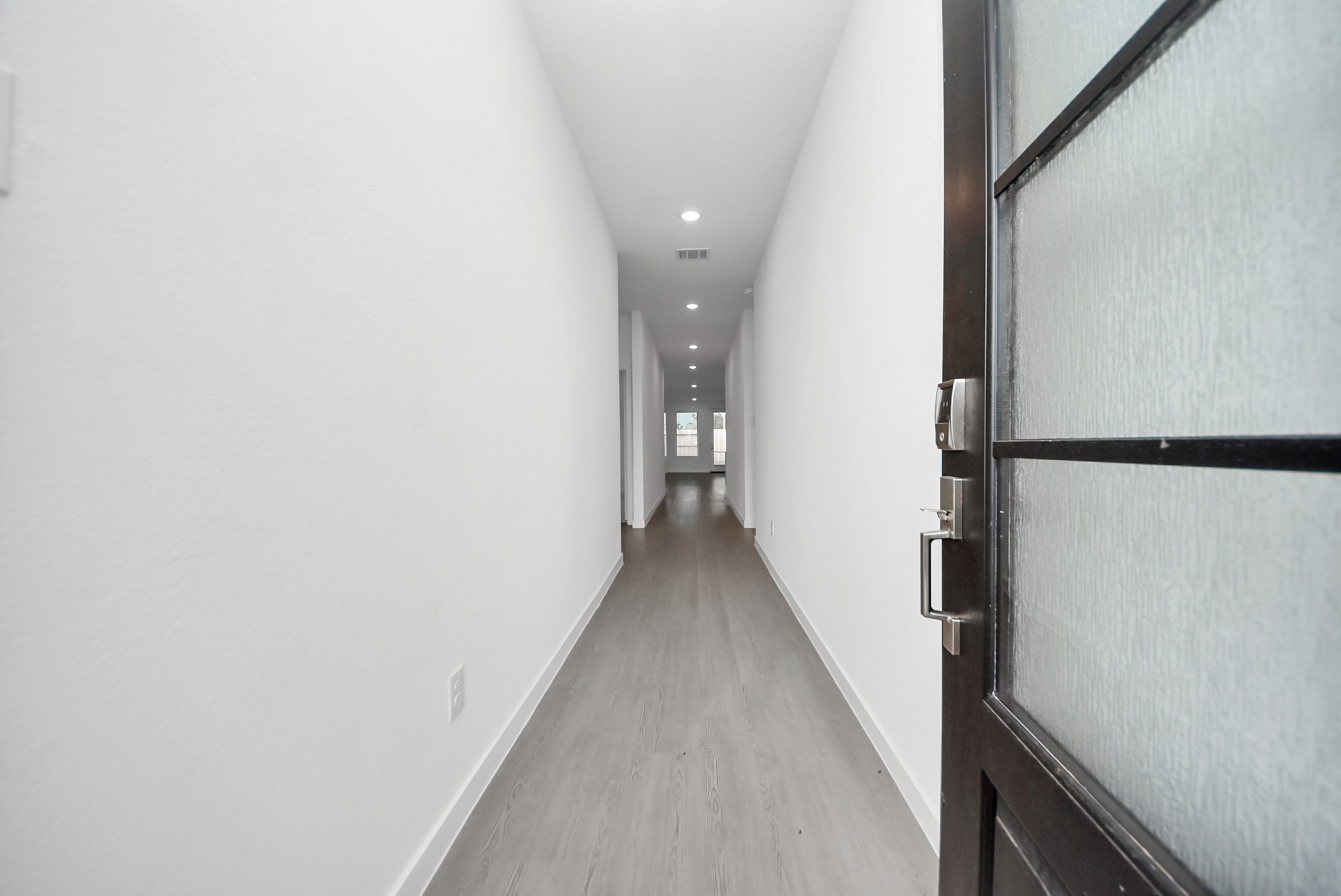 31502 San Floro Drive Property Photo 2