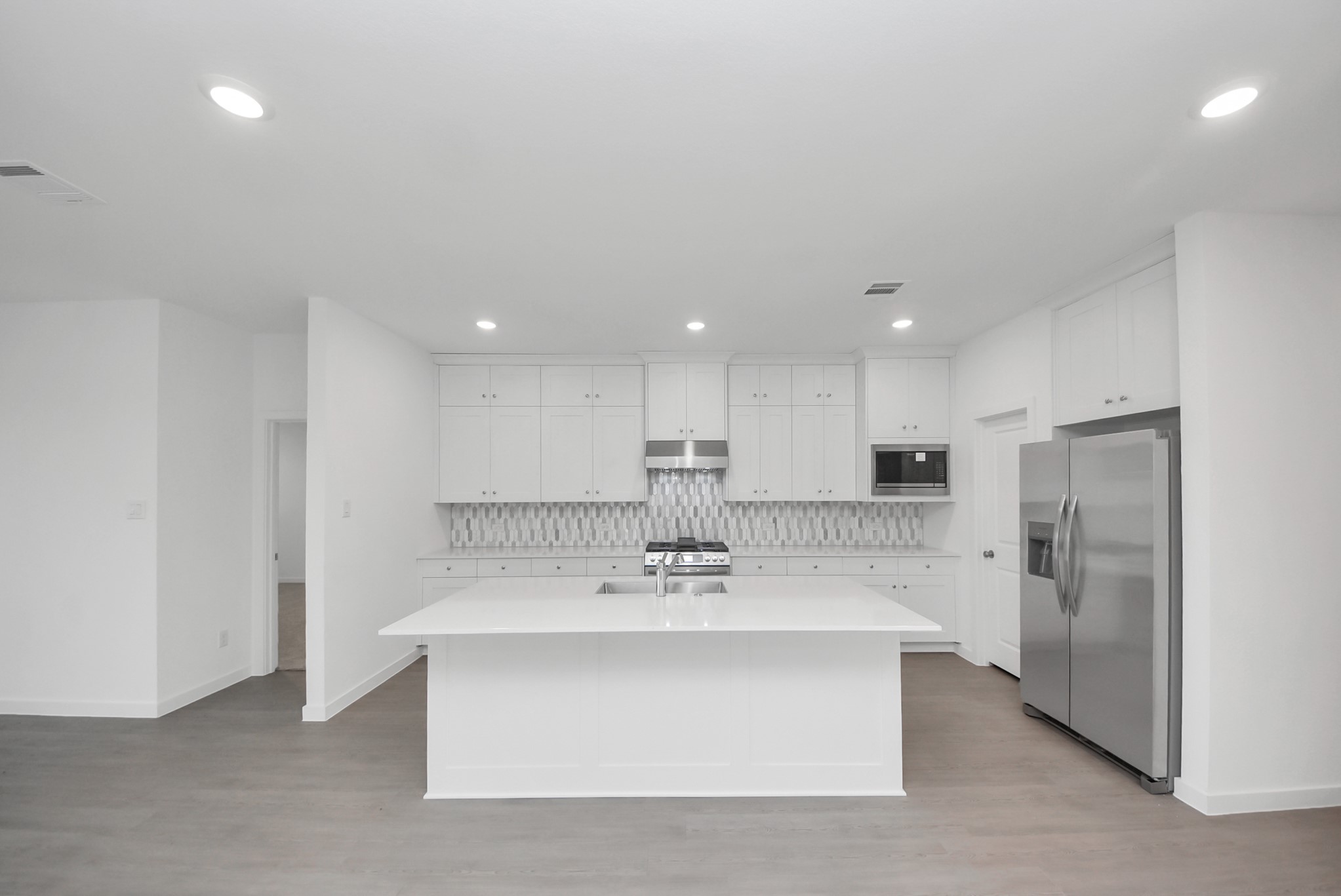 31502 San Floro Drive Property Photo 4