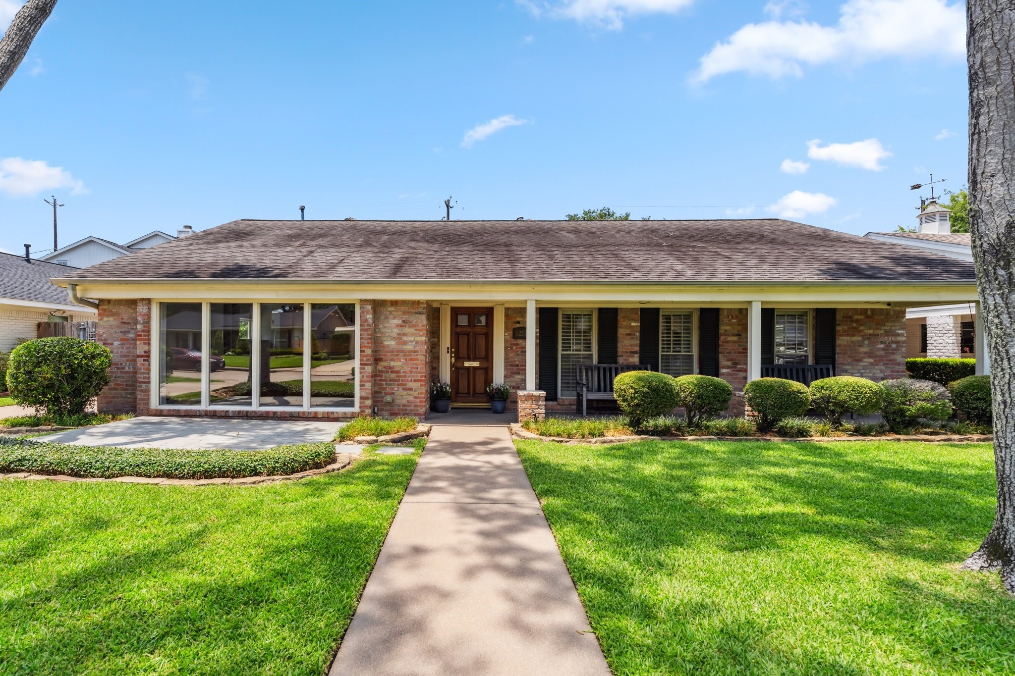 6224 Overbrook Lane Property Photo 1