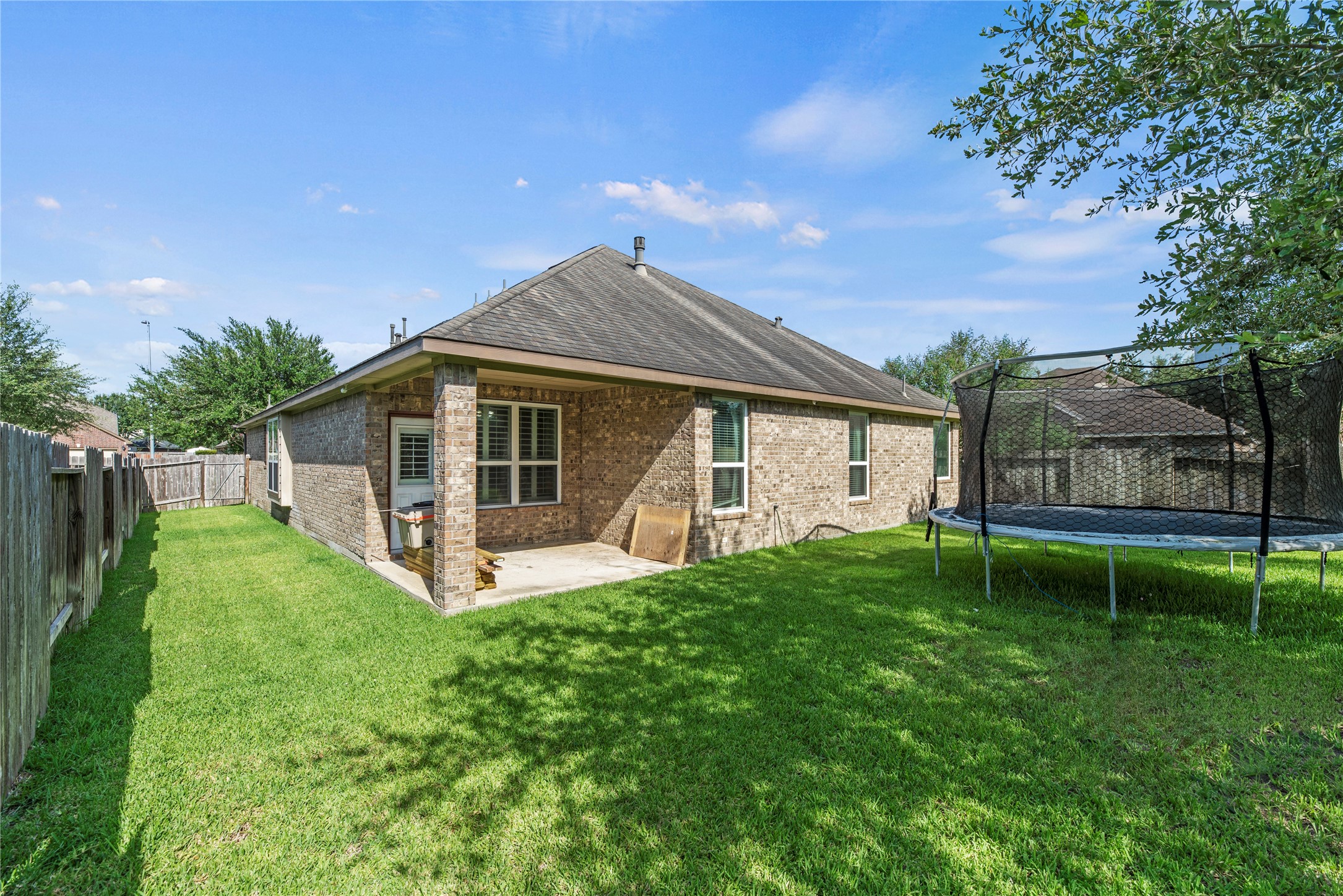 21735 E Carolina Green Drive Property Photo 4
