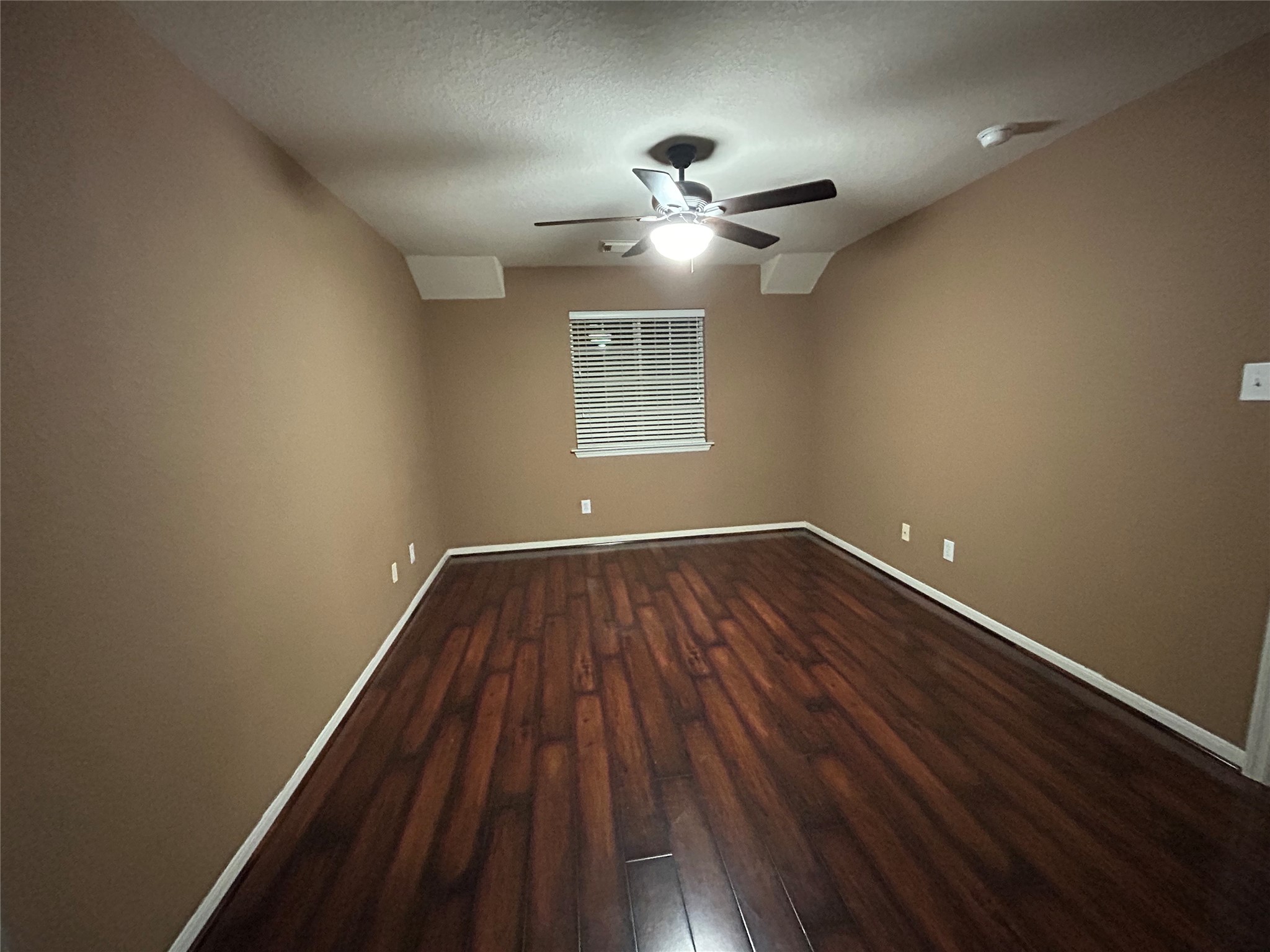 8911 Silent Willow Lane Property Photo 24