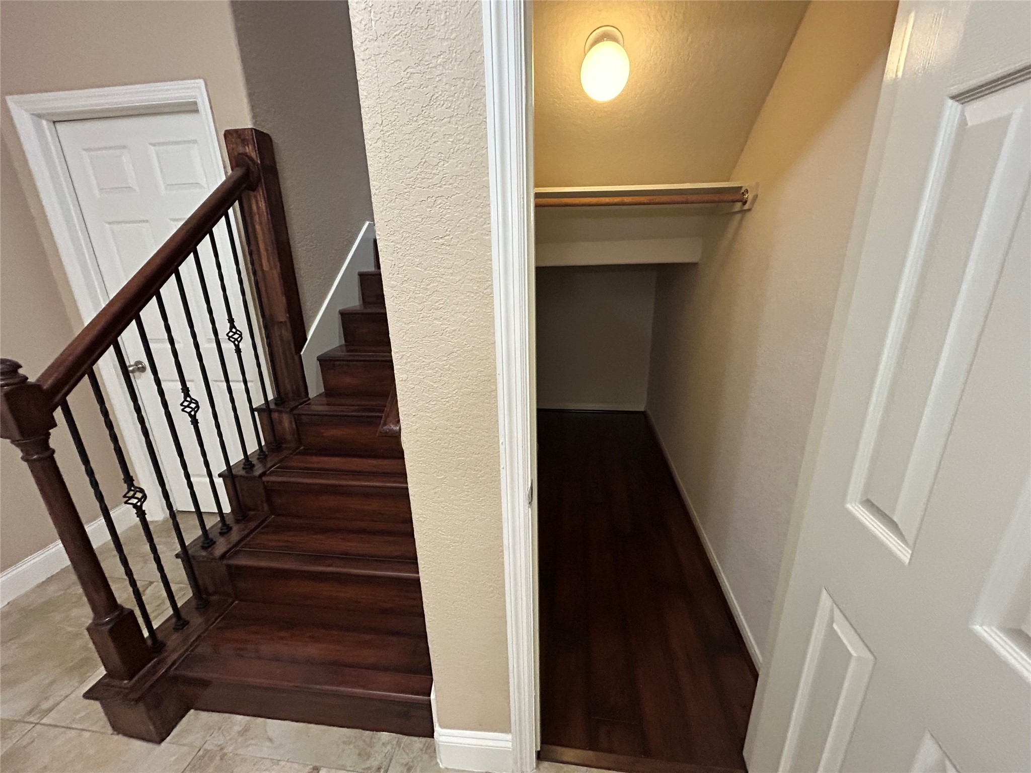 8911 Silent Willow Lane Property Photo 28