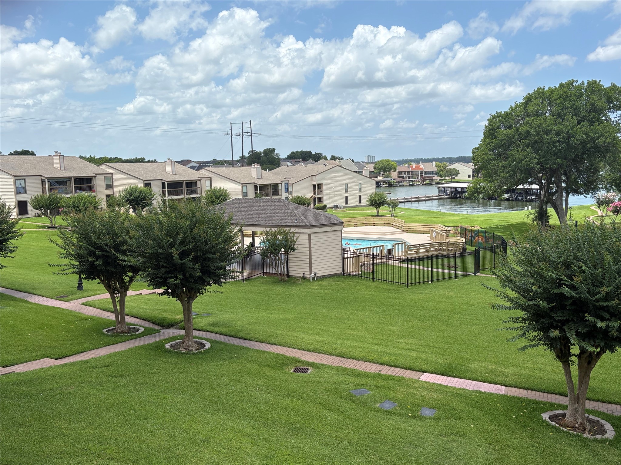 211d Lakeview Terrace 211 Property Photo 15
