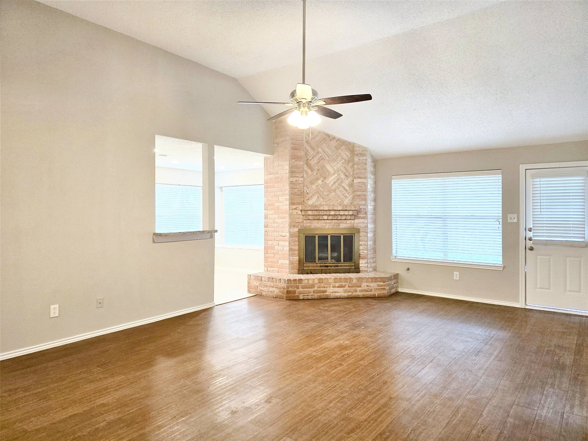 9215 Newkay Lane Property Photo 4