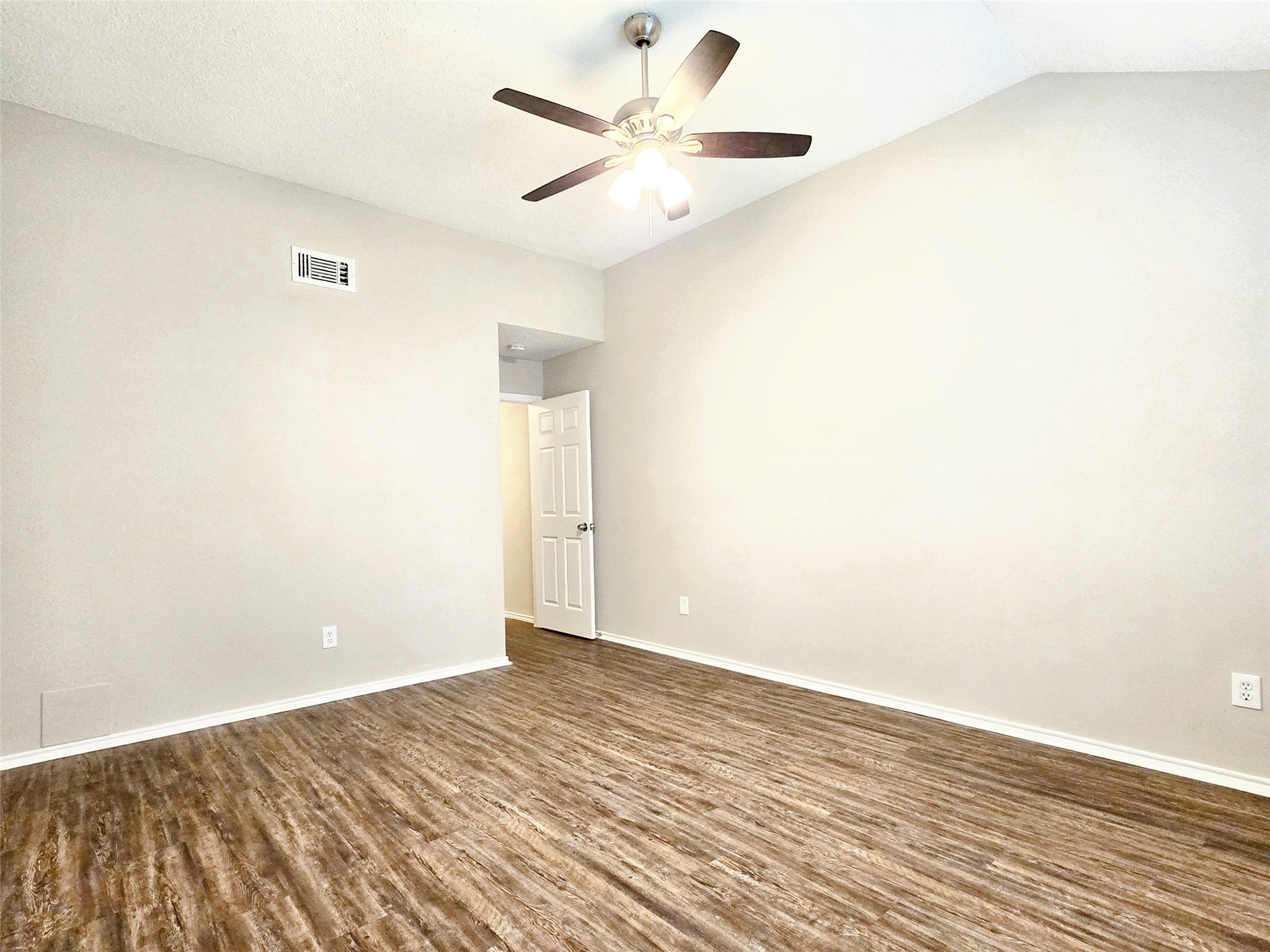 9215 Newkay Lane Property Photo 14