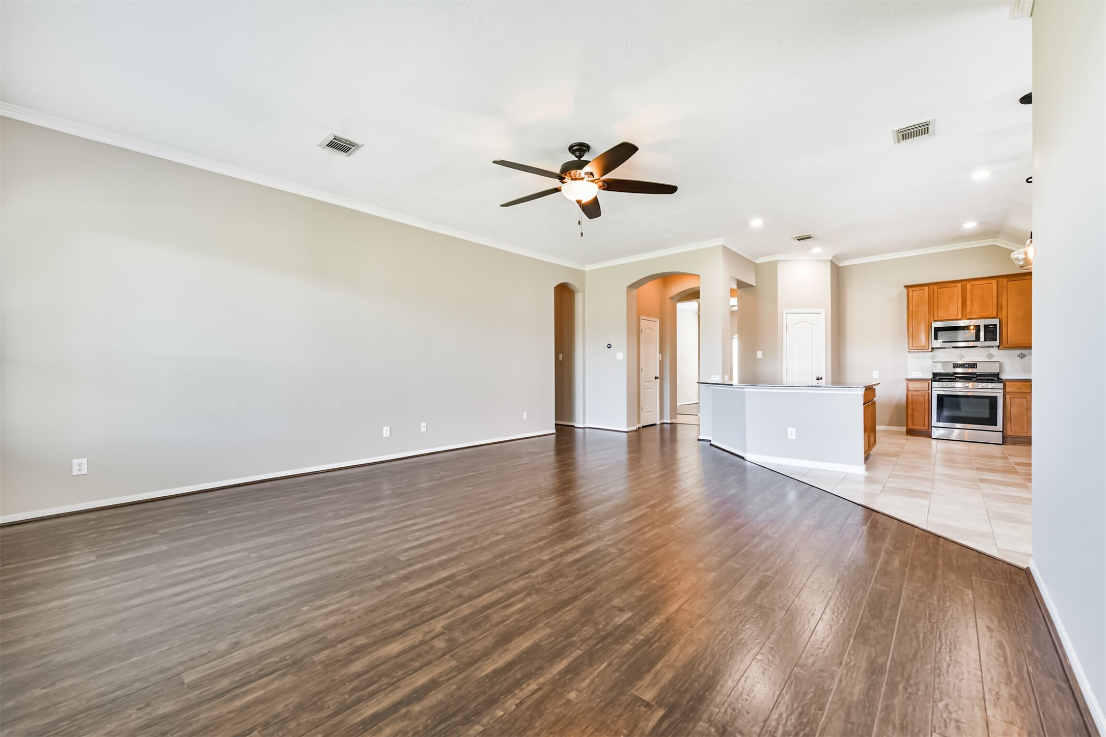 13719 Rolling River Lane Property Photo 5