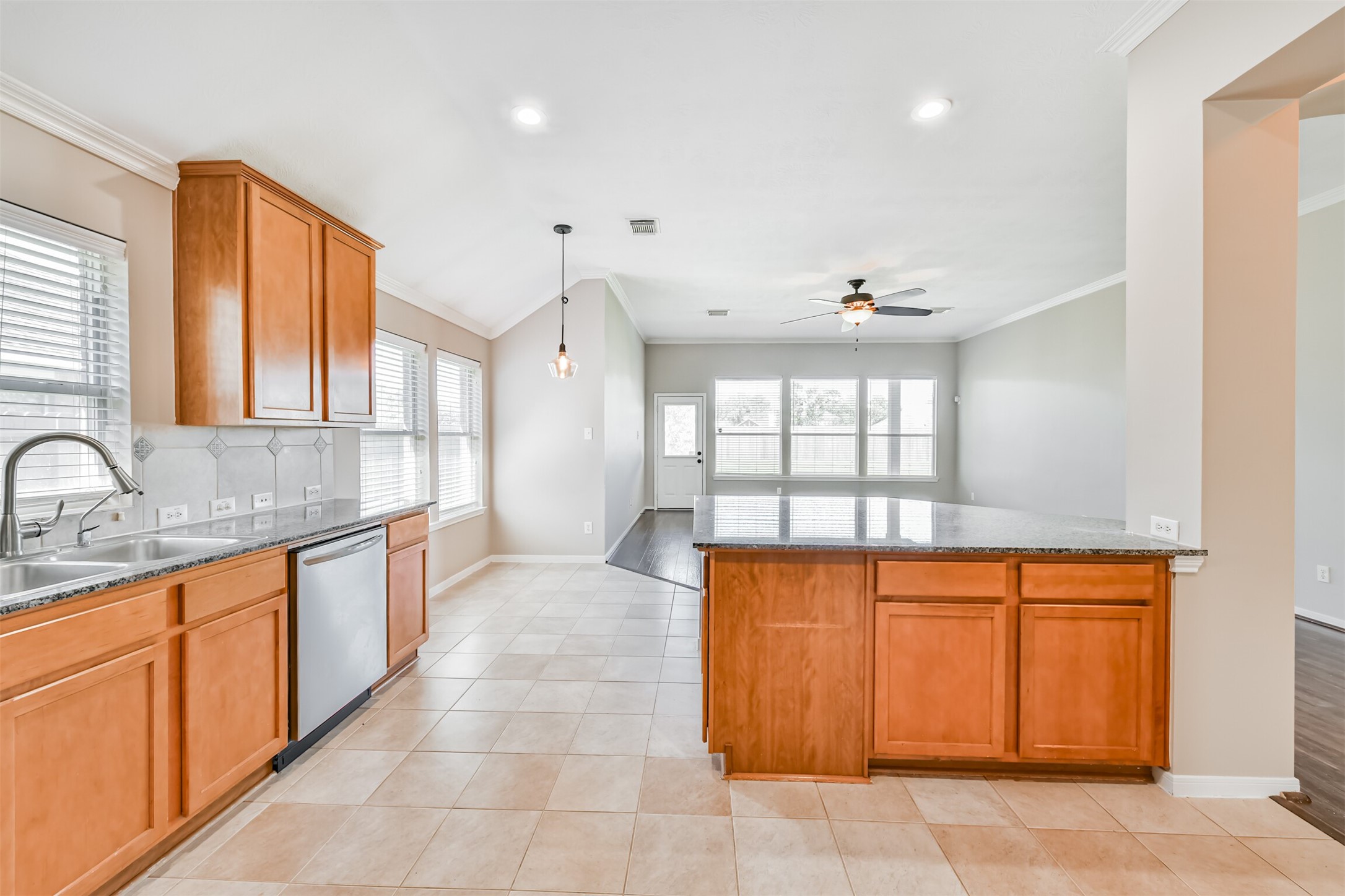 13719 Rolling River Lane Property Photo 8