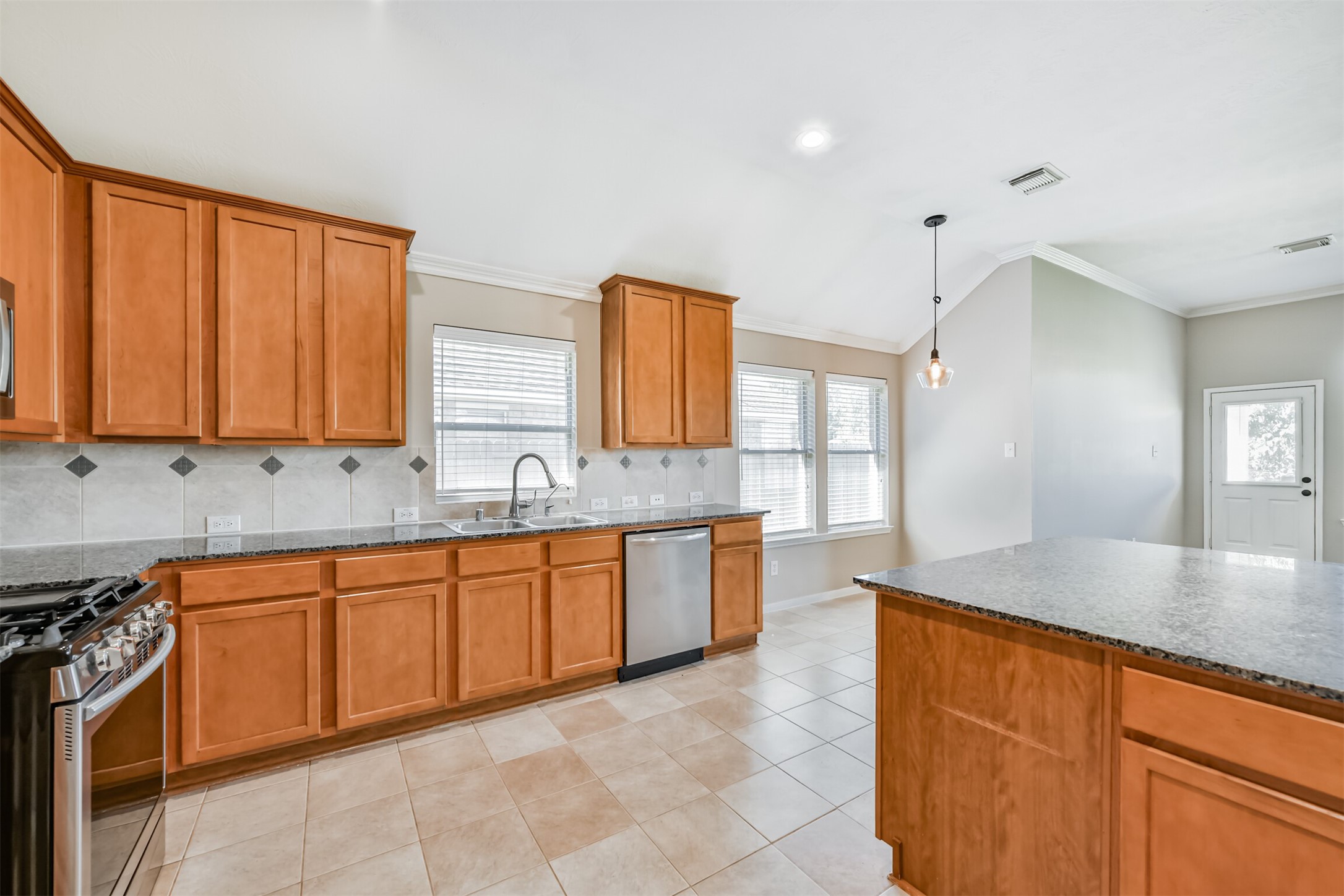 13719 Rolling River Lane Property Photo 10