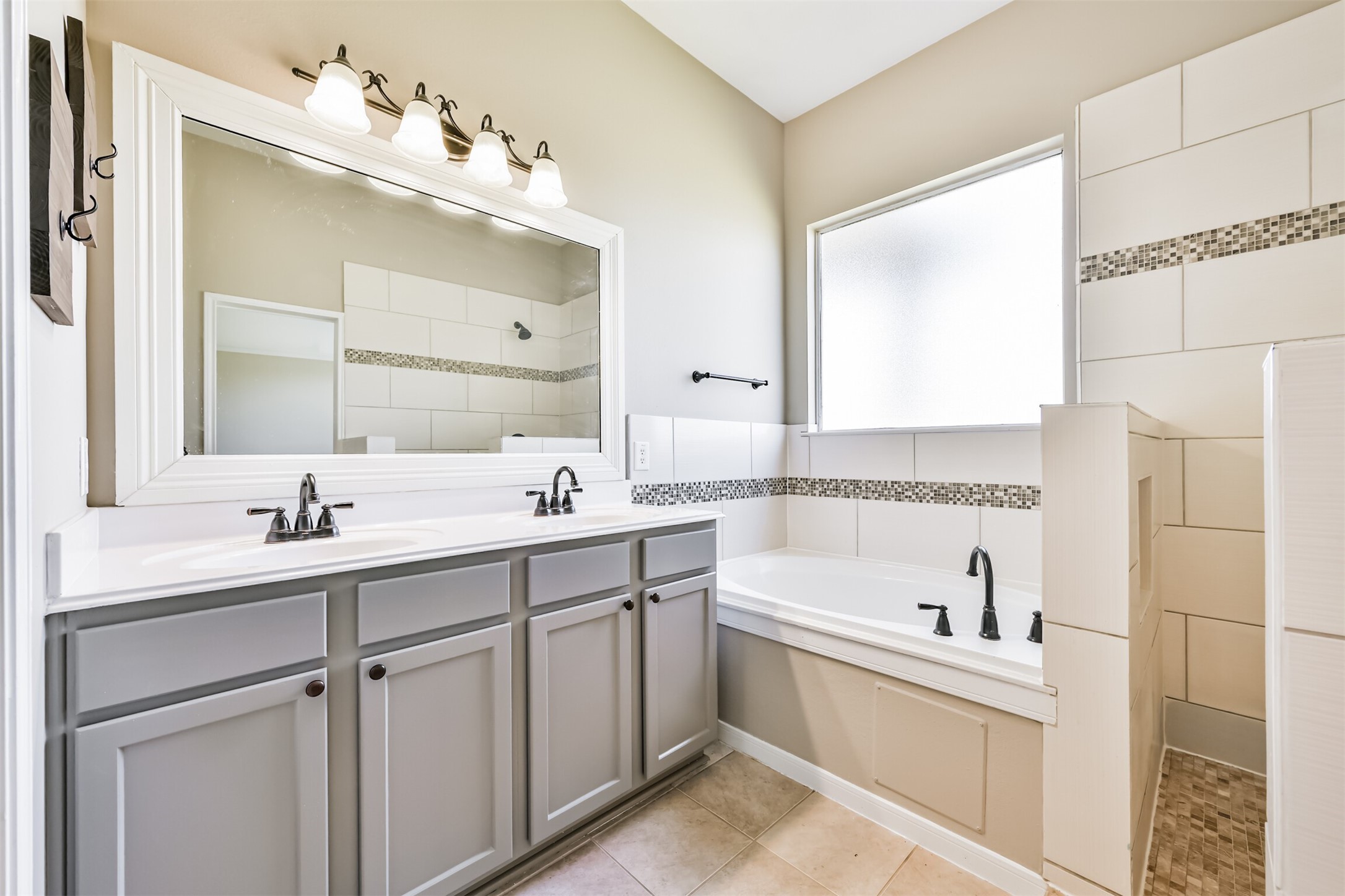 13719 Rolling River Lane Property Photo 20