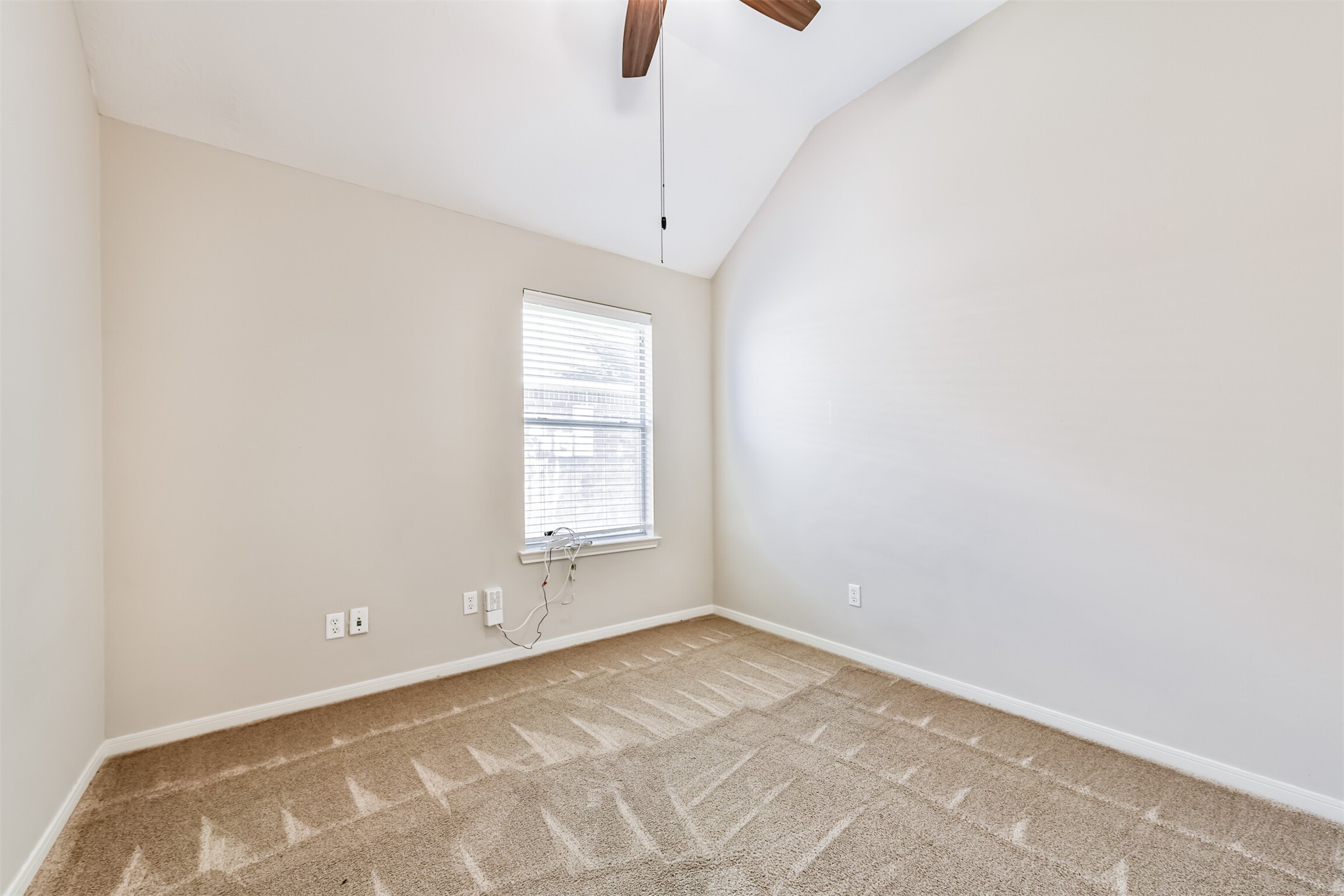 13719 Rolling River Lane Property Photo 24
