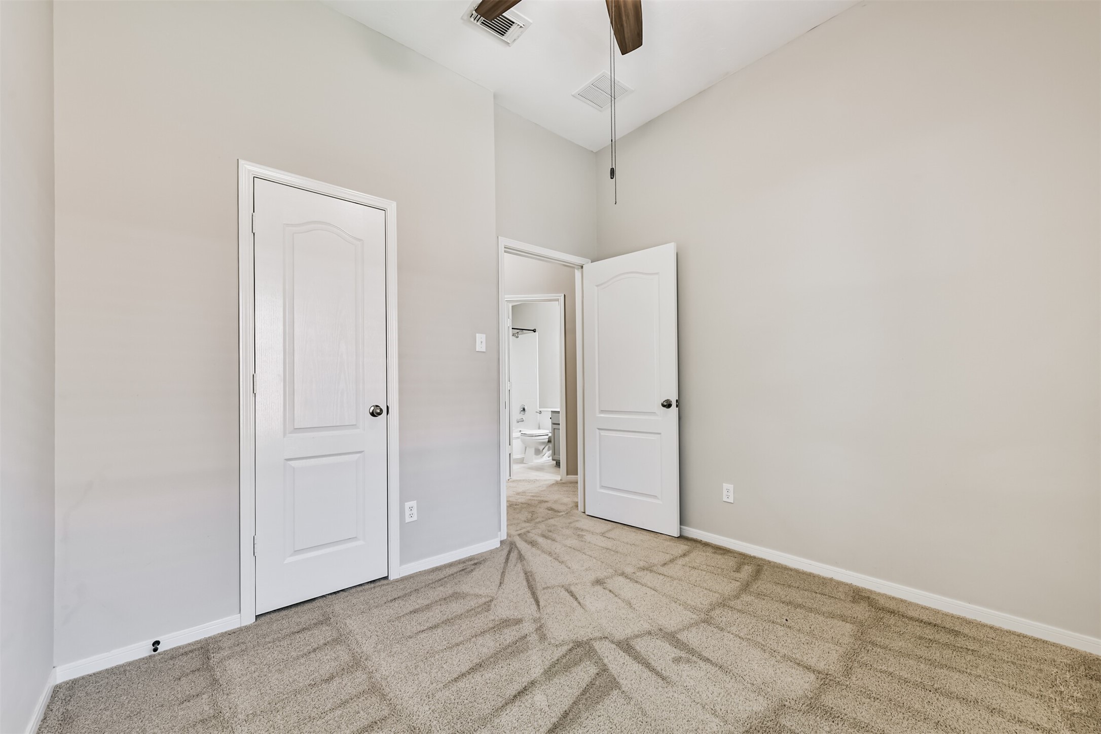 13719 Rolling River Lane Property Photo 25