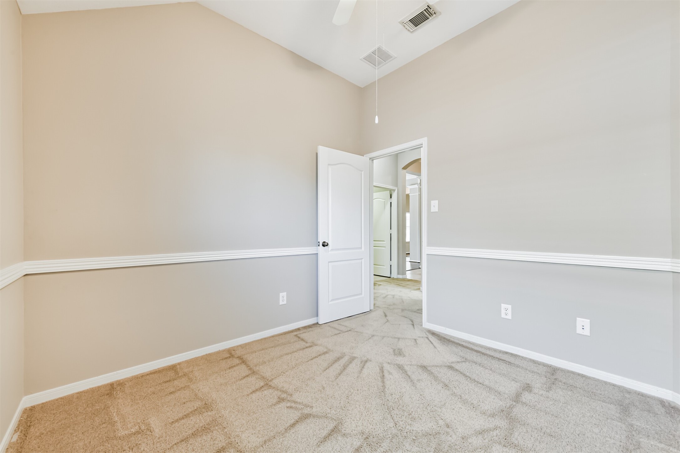 13719 Rolling River Lane Property Photo 27