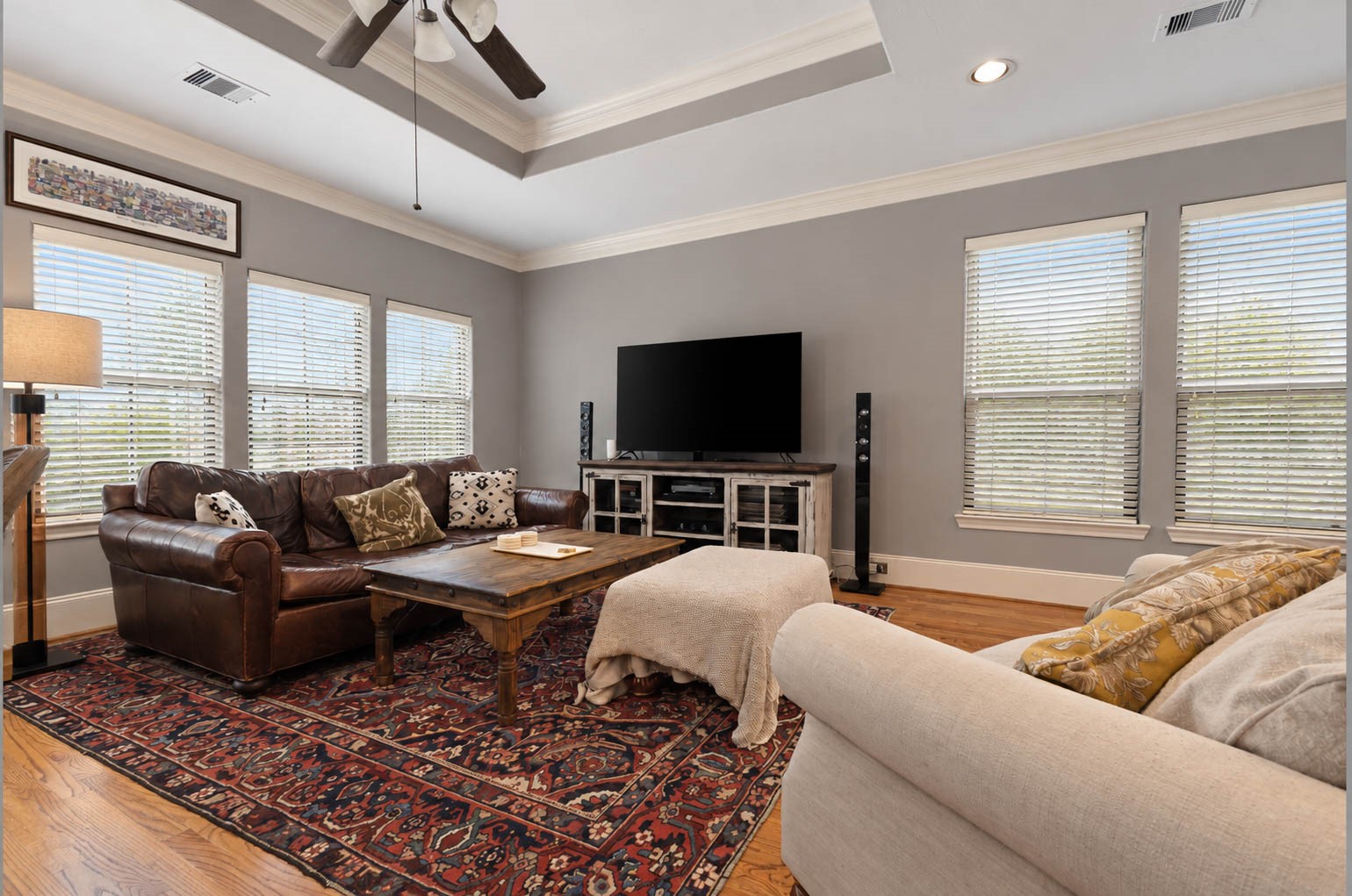 1316 Studer Street Property Photo 5