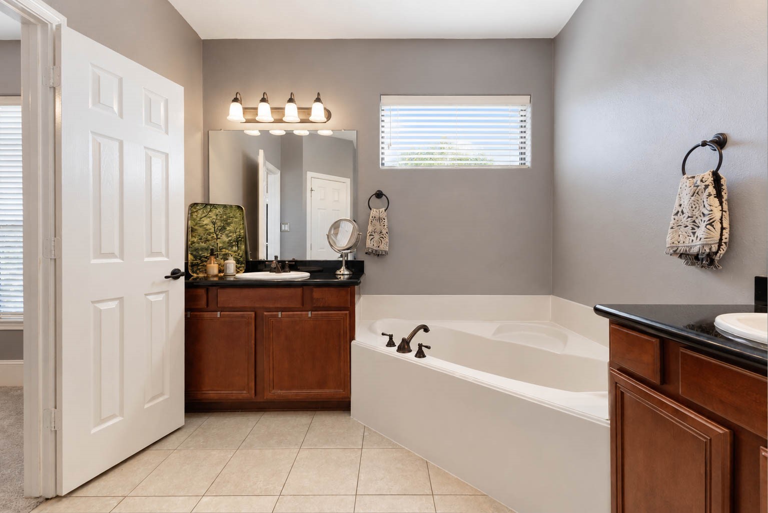 1316 Studer Street Property Photo 16