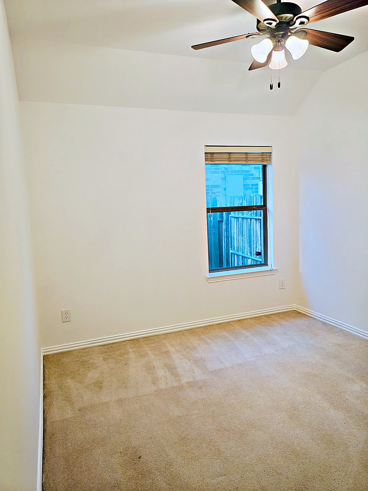 18515 Royal Mist Ln Property Photo 9