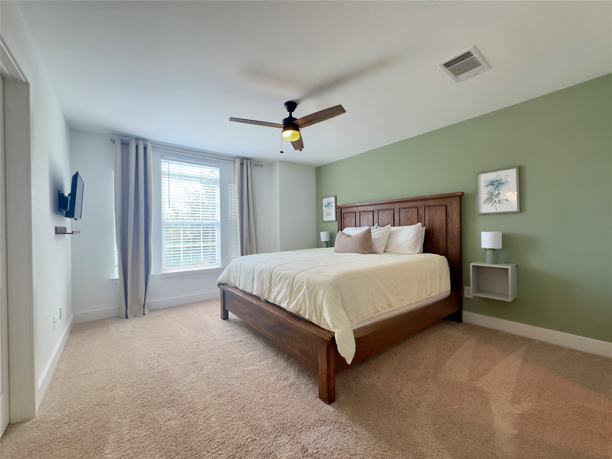 1404 Laguna Cove Property Photo 6