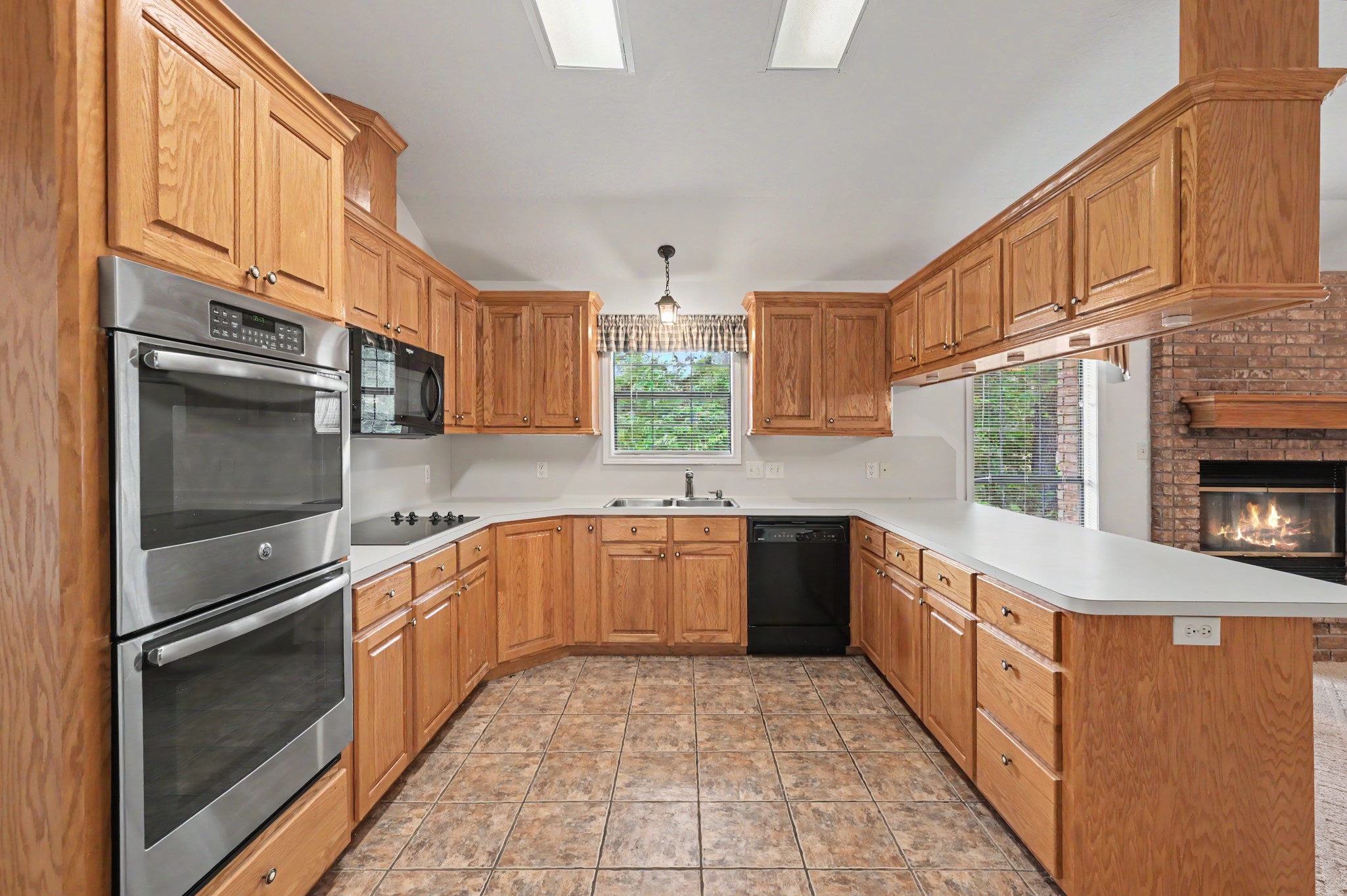 20 Shallow Springs Property Photo 12