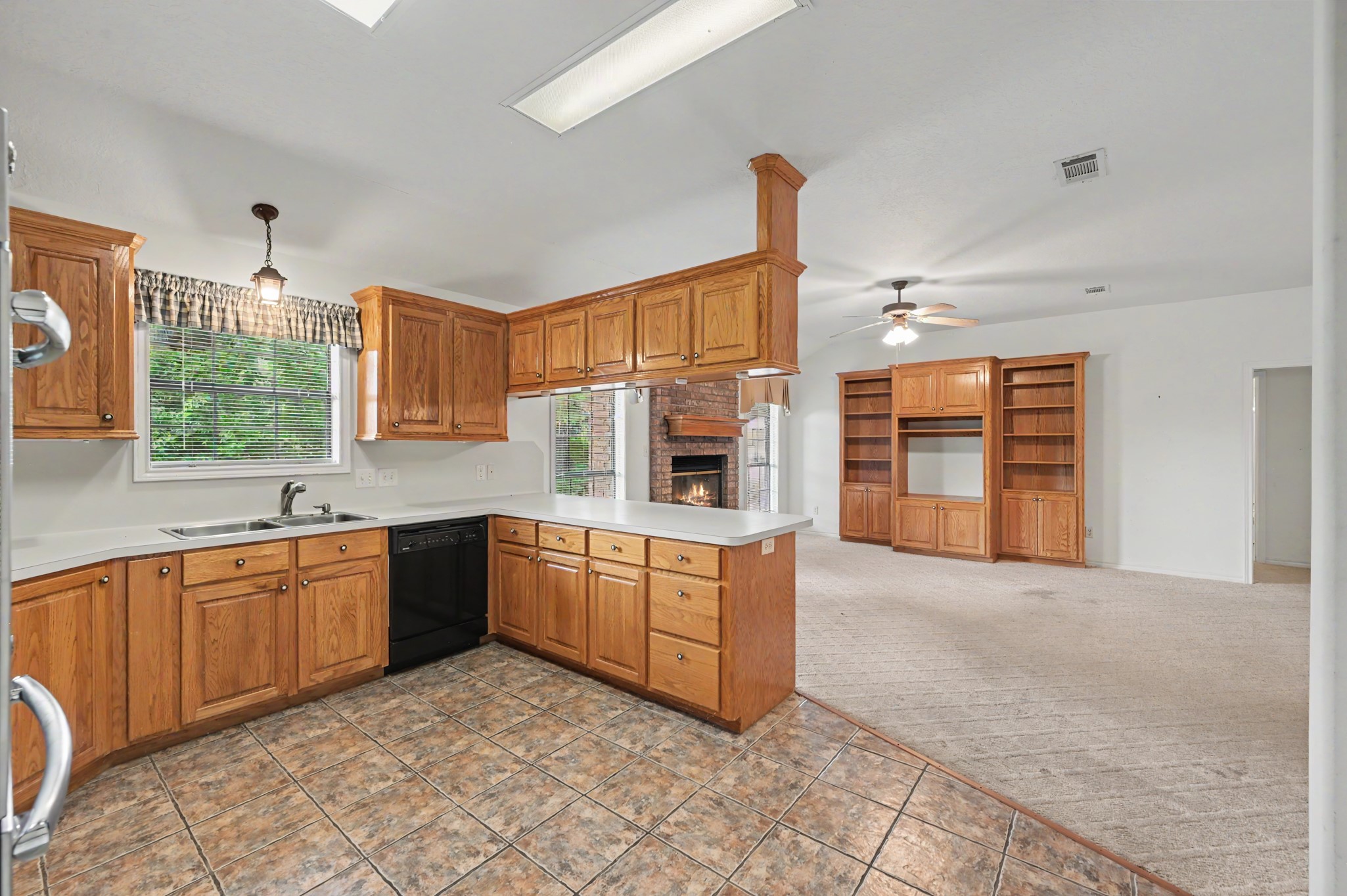 20 Shallow Springs Property Photo 13