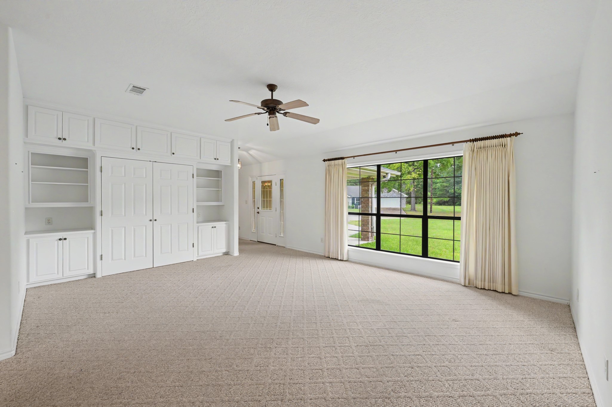 20 Shallow Springs Property Photo 16