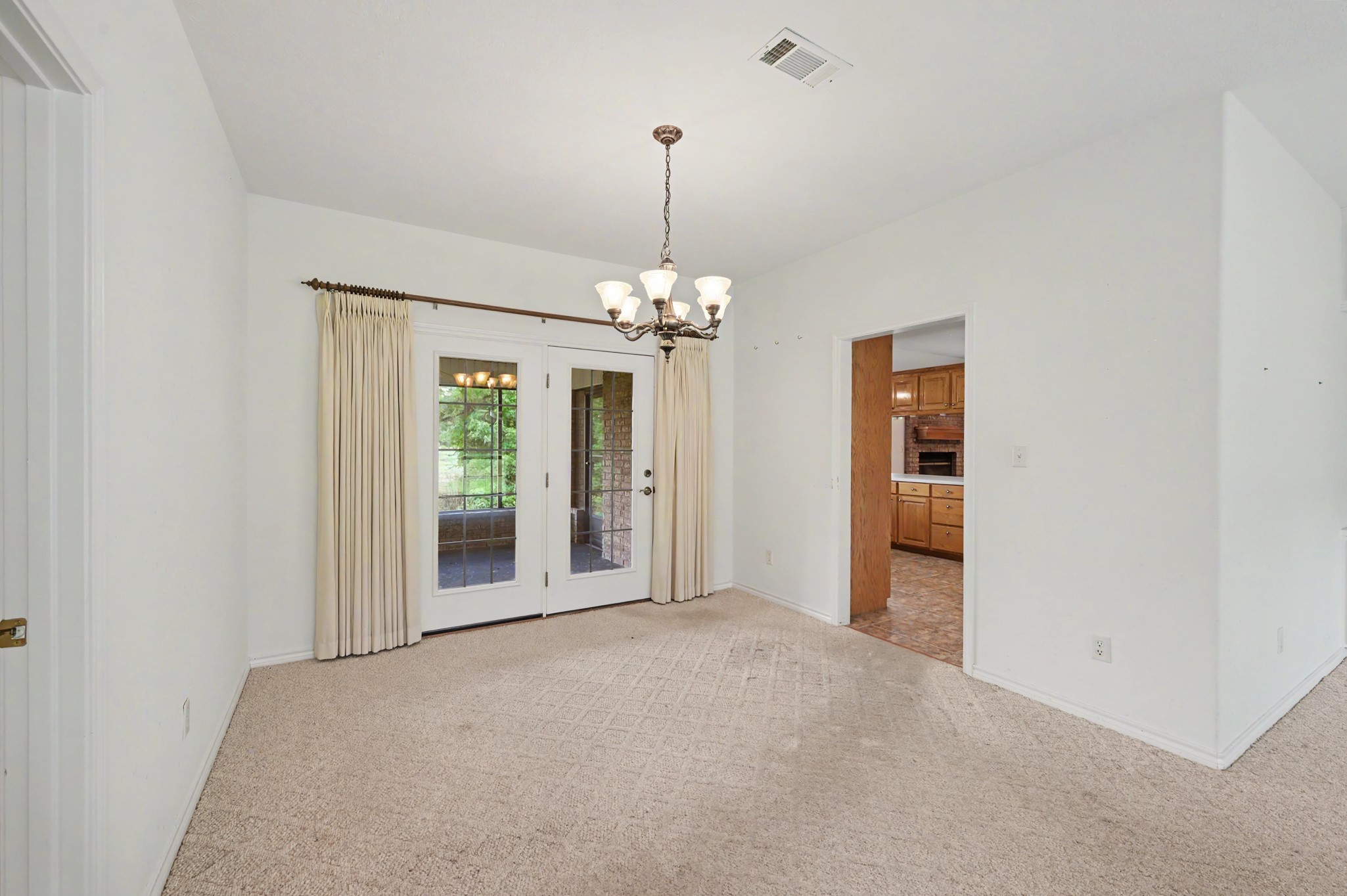 20 Shallow Springs Property Photo 17
