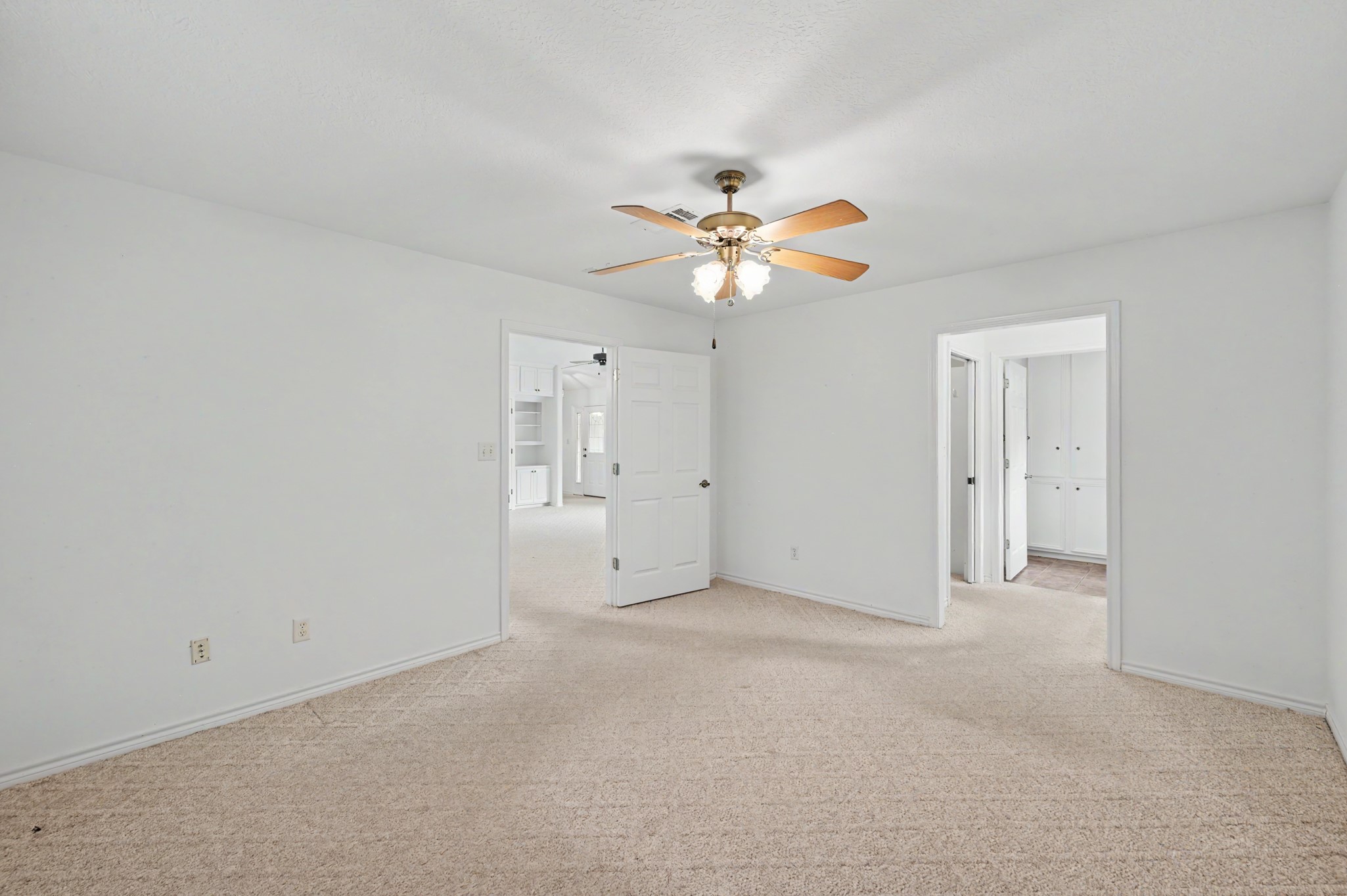 20 Shallow Springs Property Photo 20
