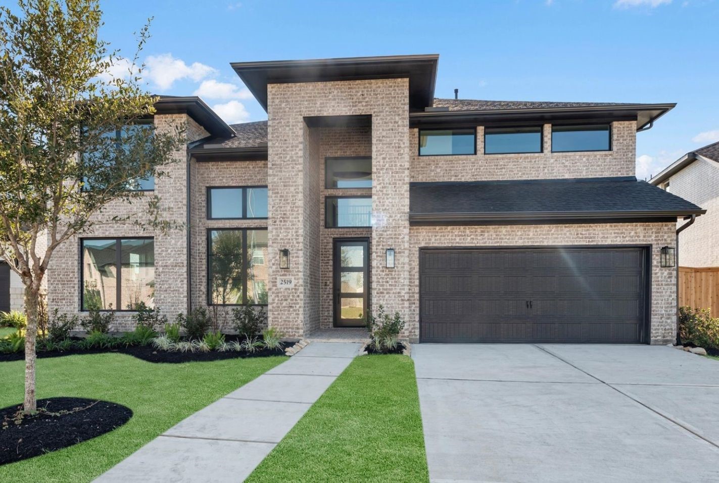 2519 Daisy Meadow Place Property Photo 1