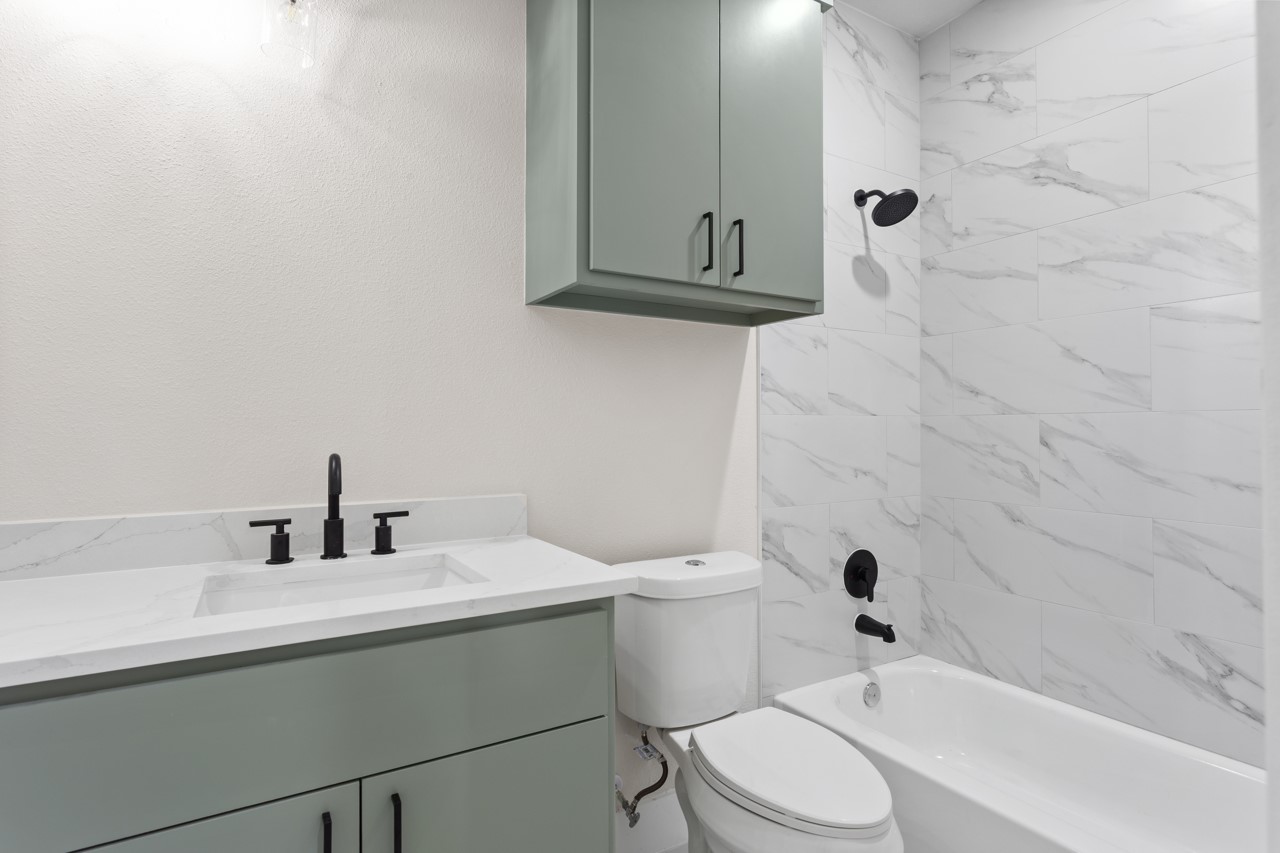 1101 Wooding Street Property Photo 8