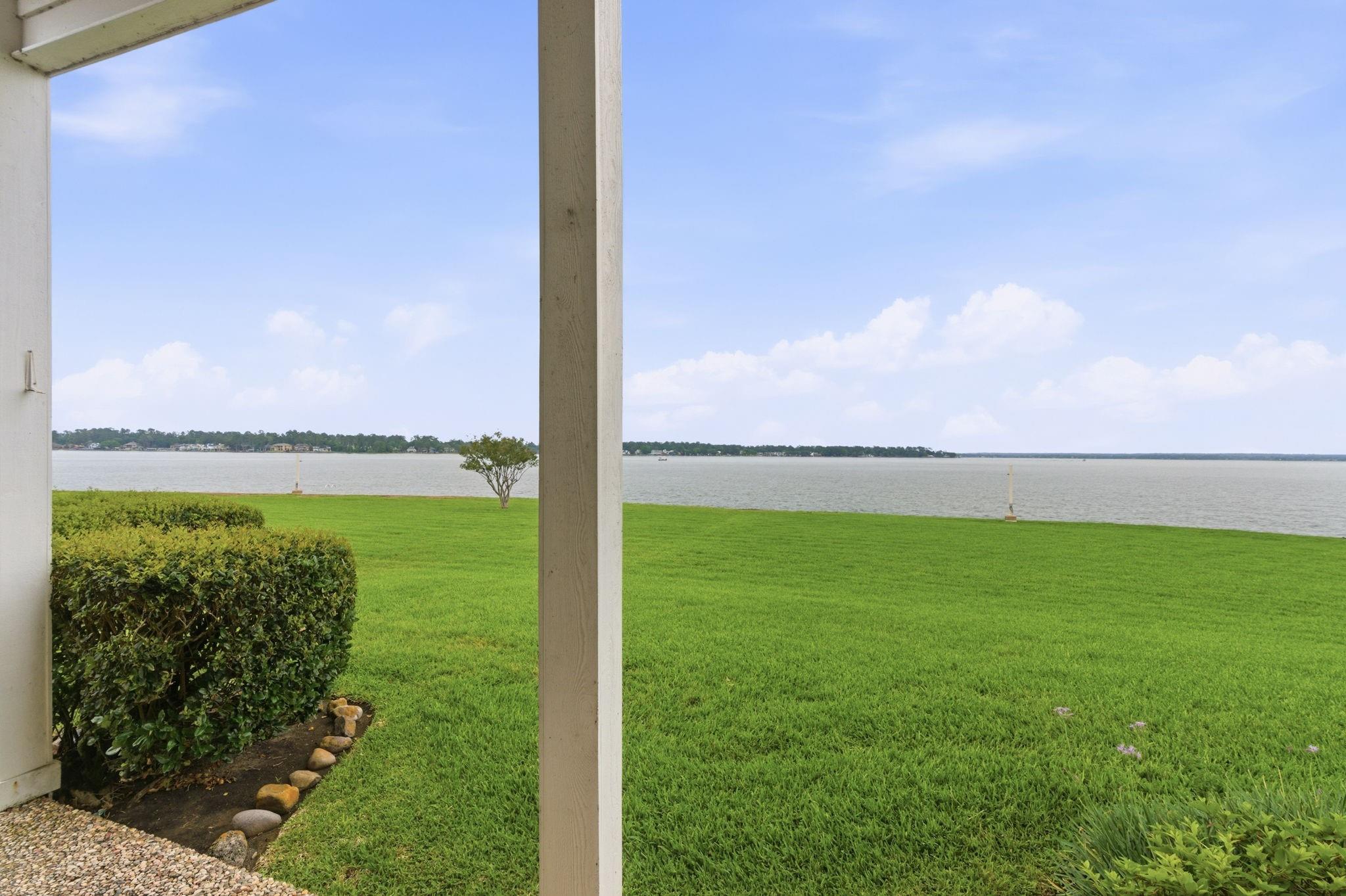 144 April Point Drive S Property Photo 29