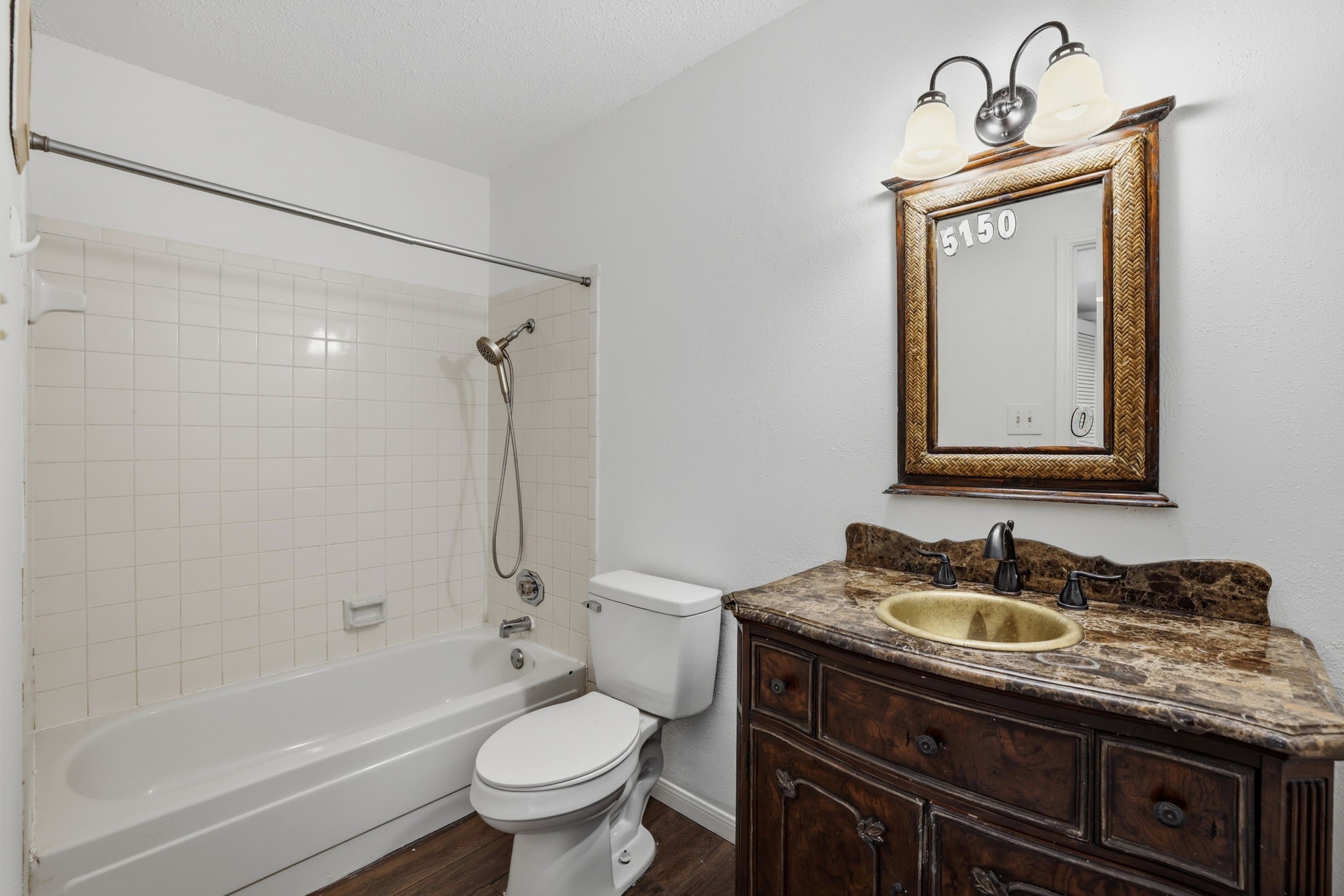 700 Thicket Lane 1006 Property Photo 15