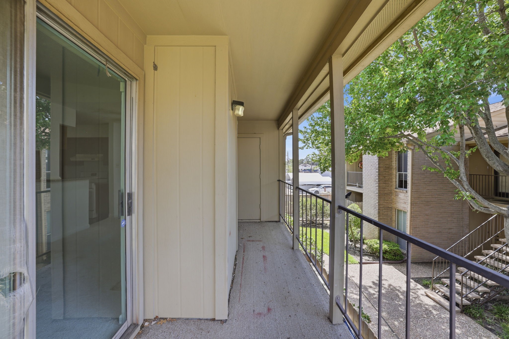 700 Thicket Lane 1006 Property Photo 16