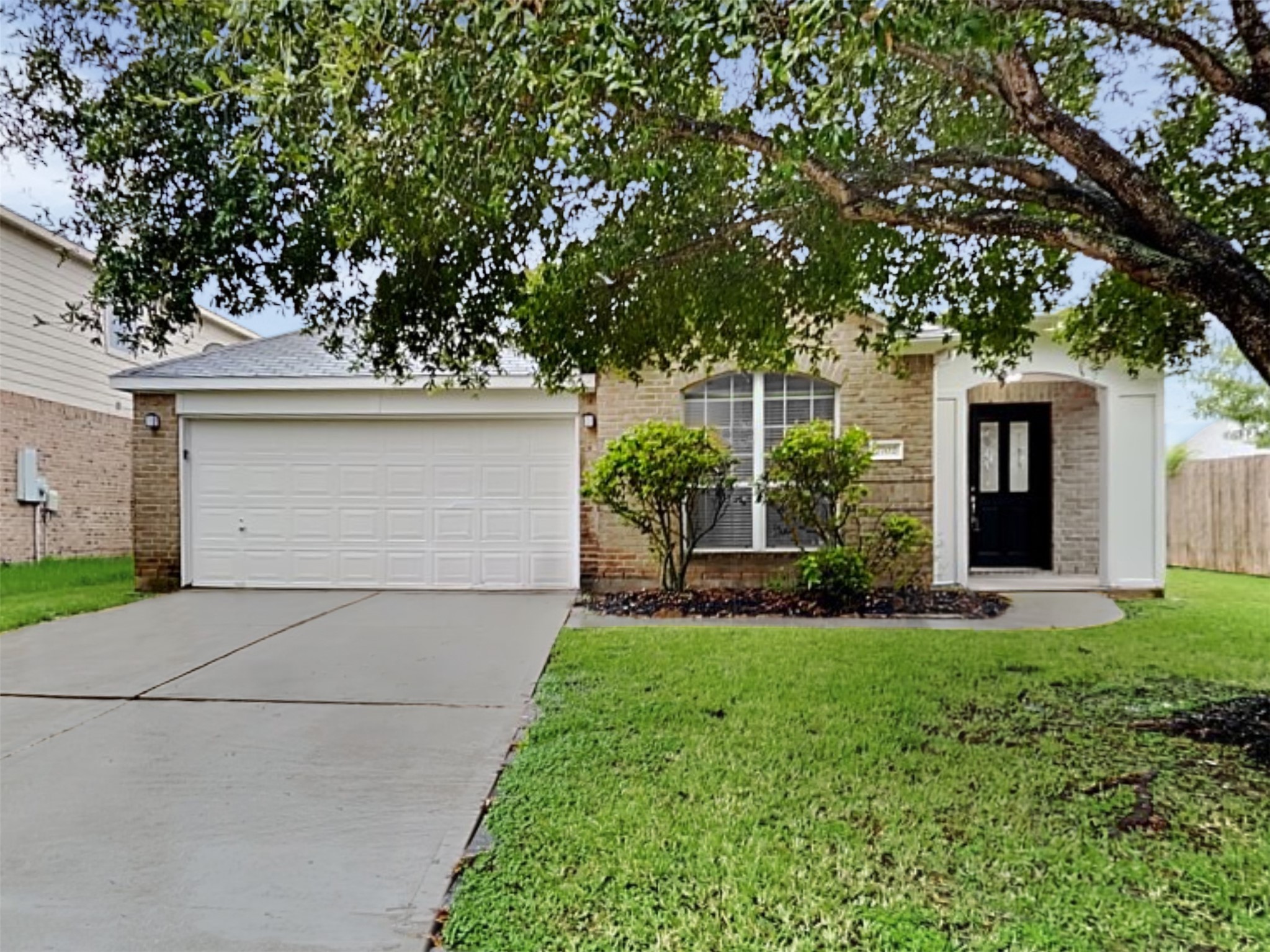 7702 Summerdale Drive Property Photo 1