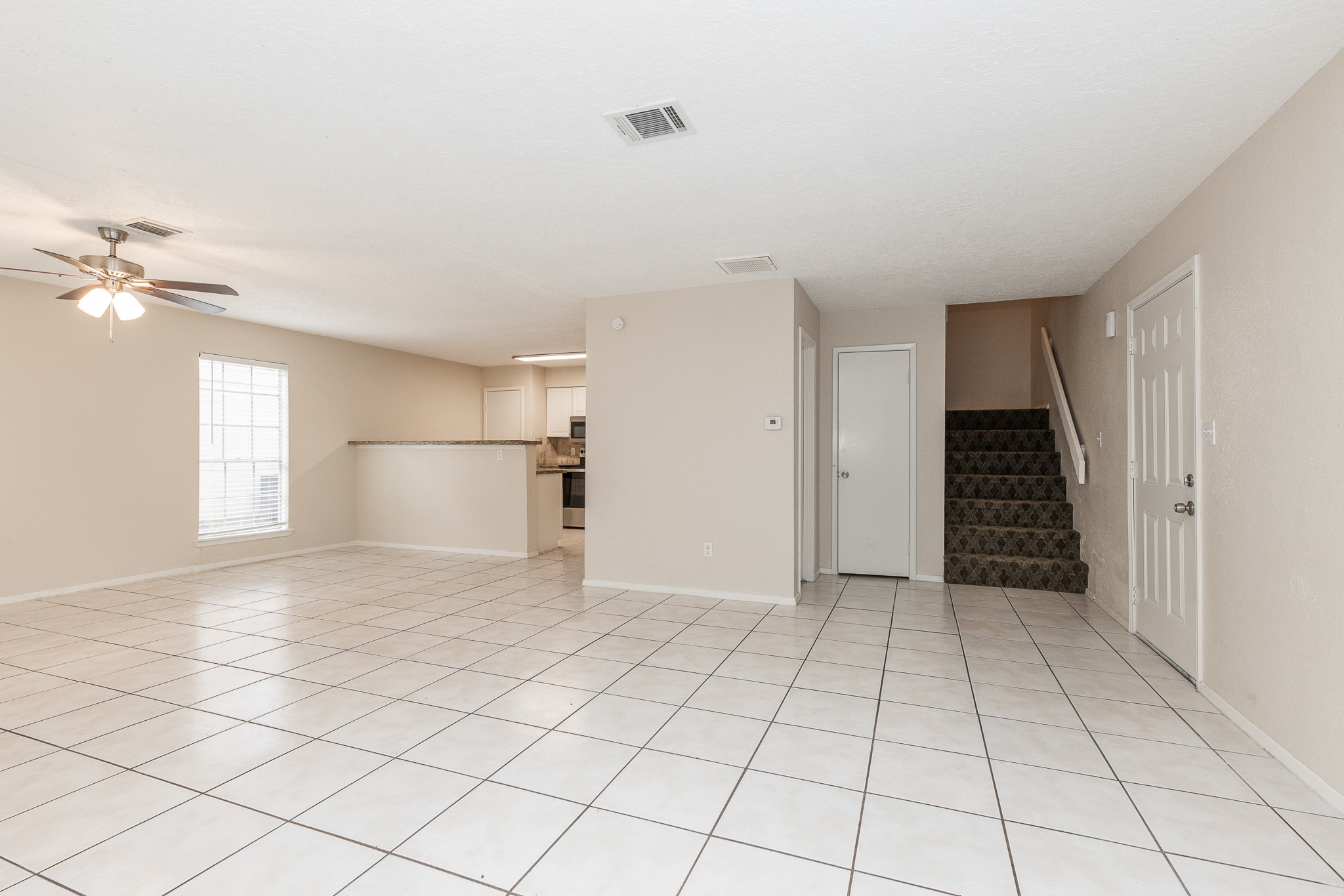 1912 Avenue B Property Photo 7