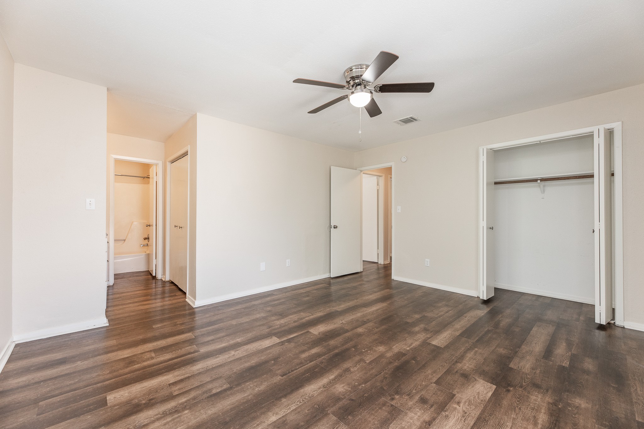 1912 Avenue B Property Photo 18