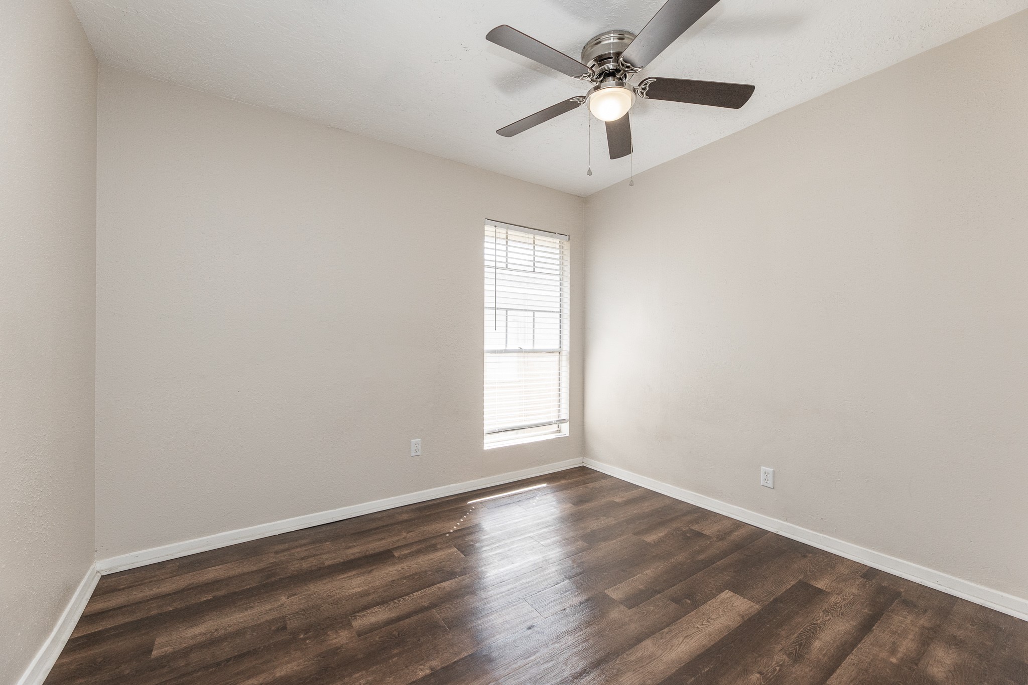 1912 Avenue B Property Photo 24