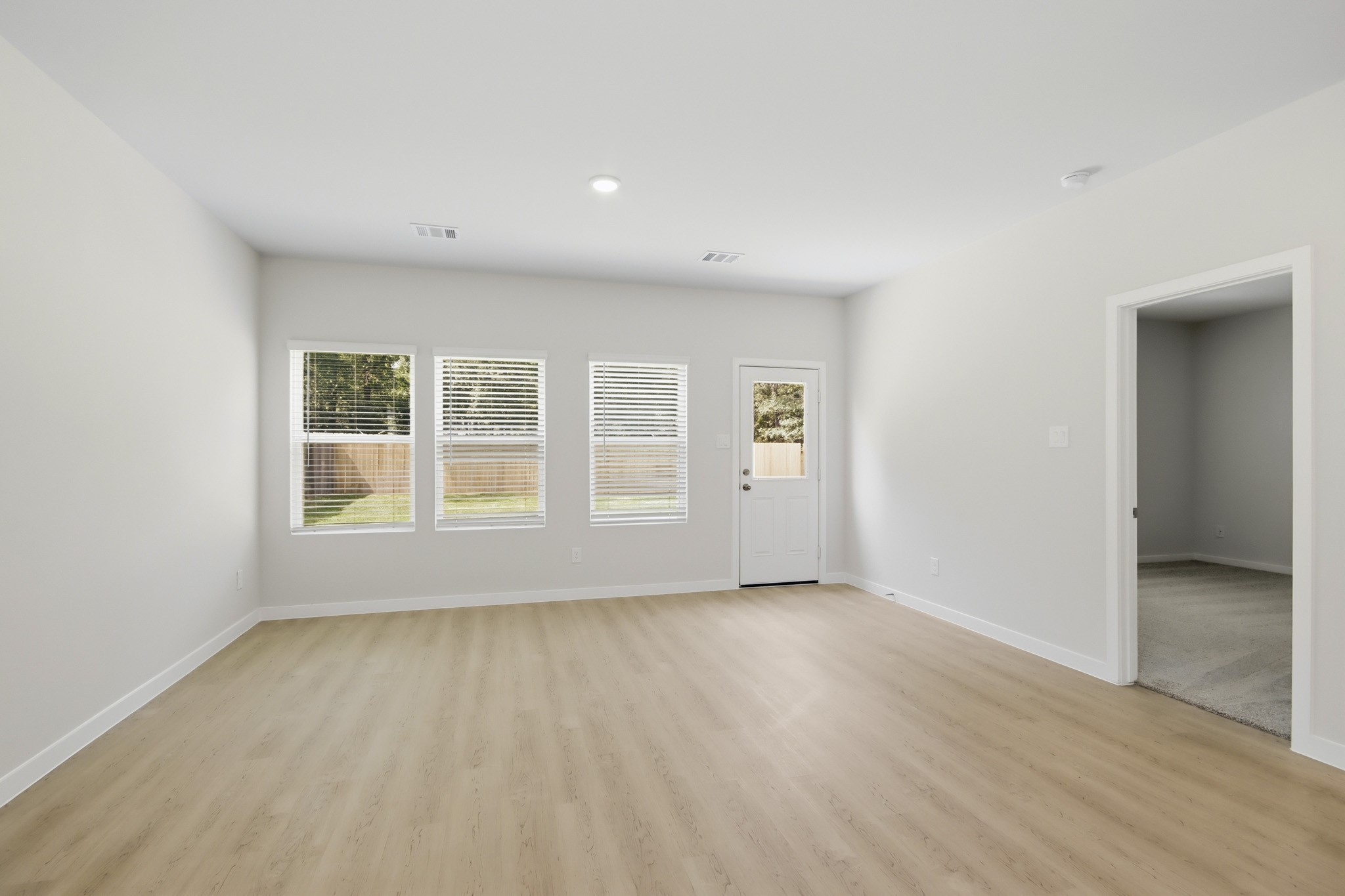 17801 Lionheart Road Property Photo 5