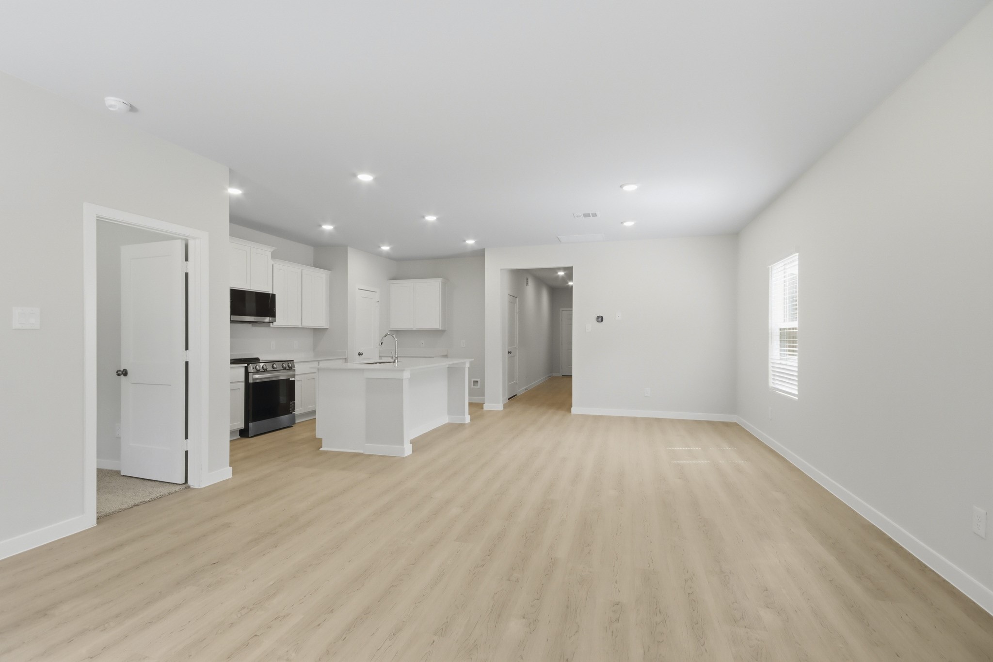 17801 Lionheart Road Property Photo 6
