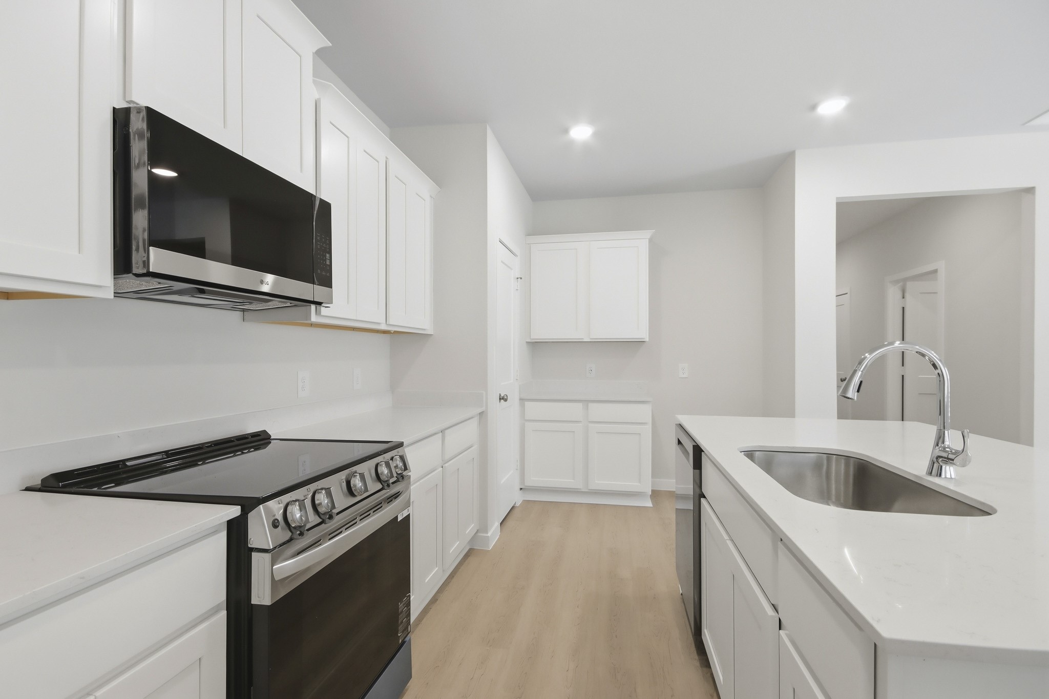 17801 Lionheart Road Property Photo 9