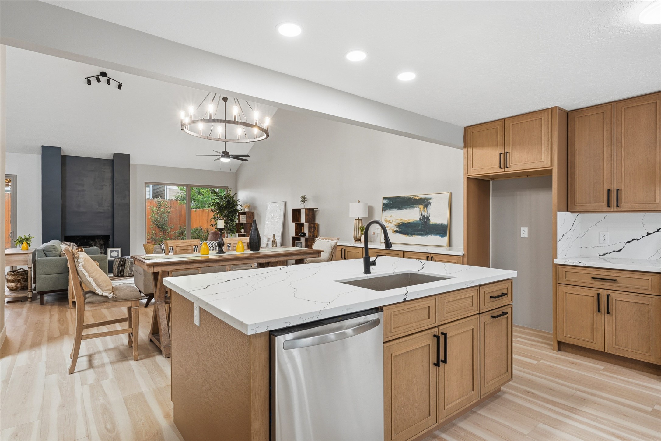 2026 Ashford Hollow Lane Property Photo 13
